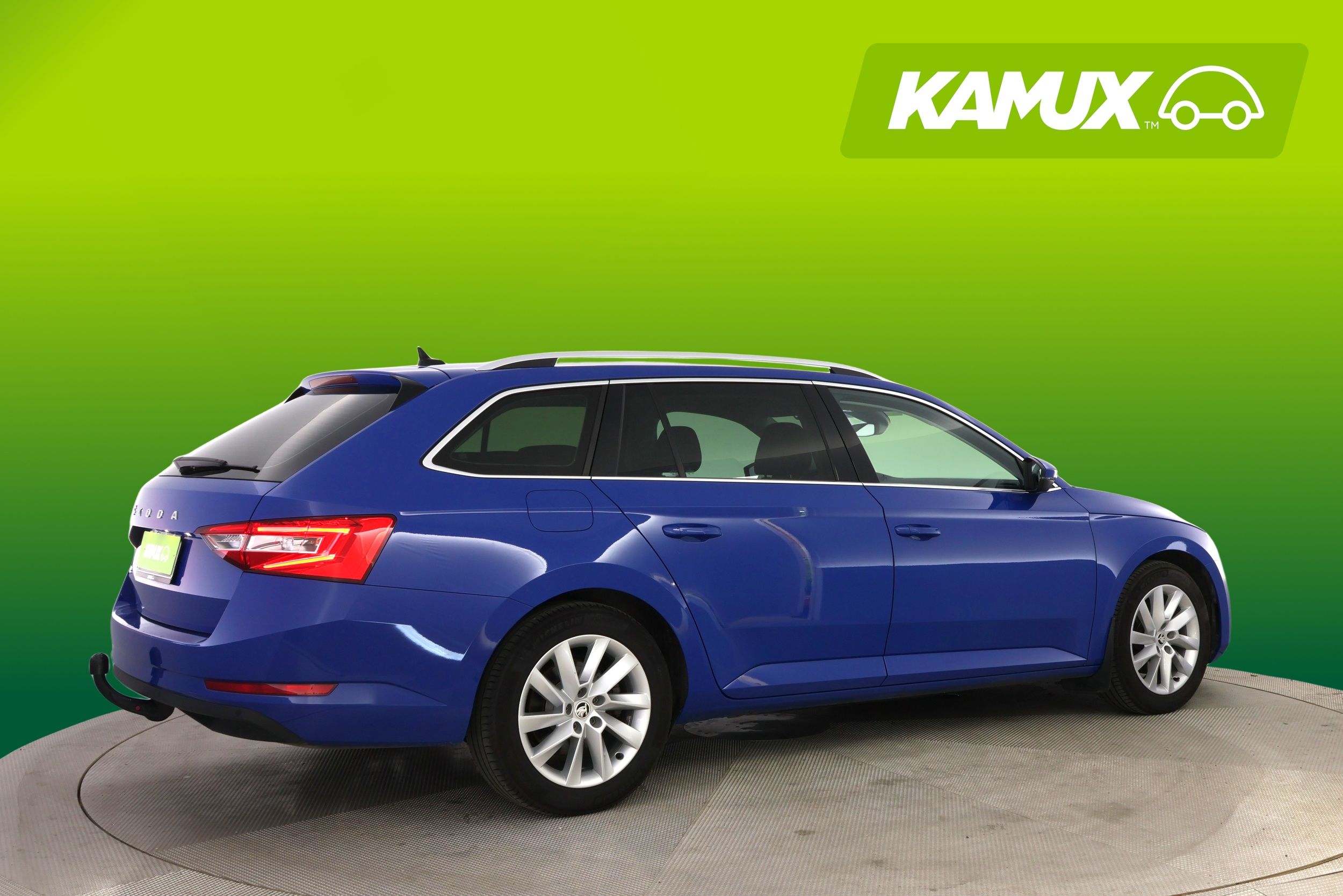 Skoda Superb 2021, kuva 2/26