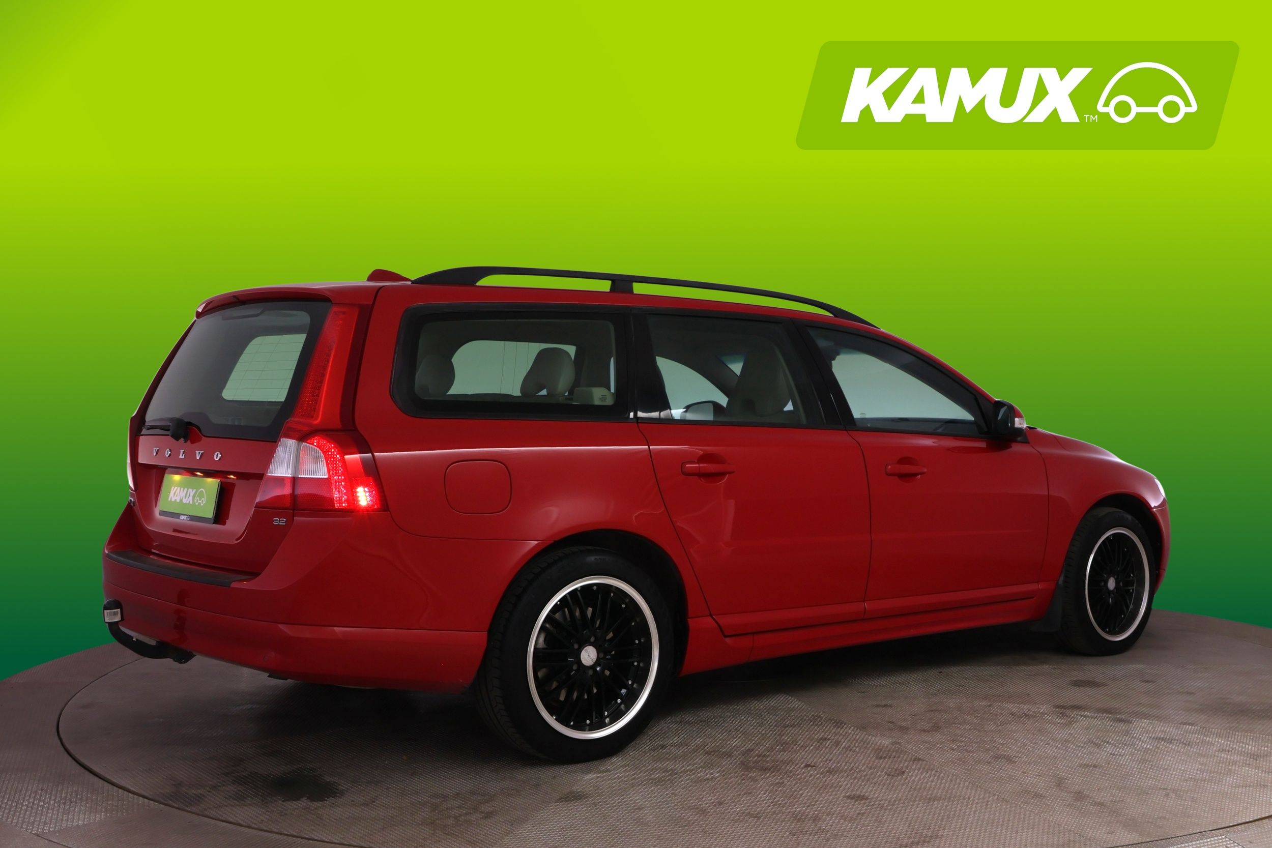 Volvo V70 3,2 Momentum 238hv 2008, kuva 2/23