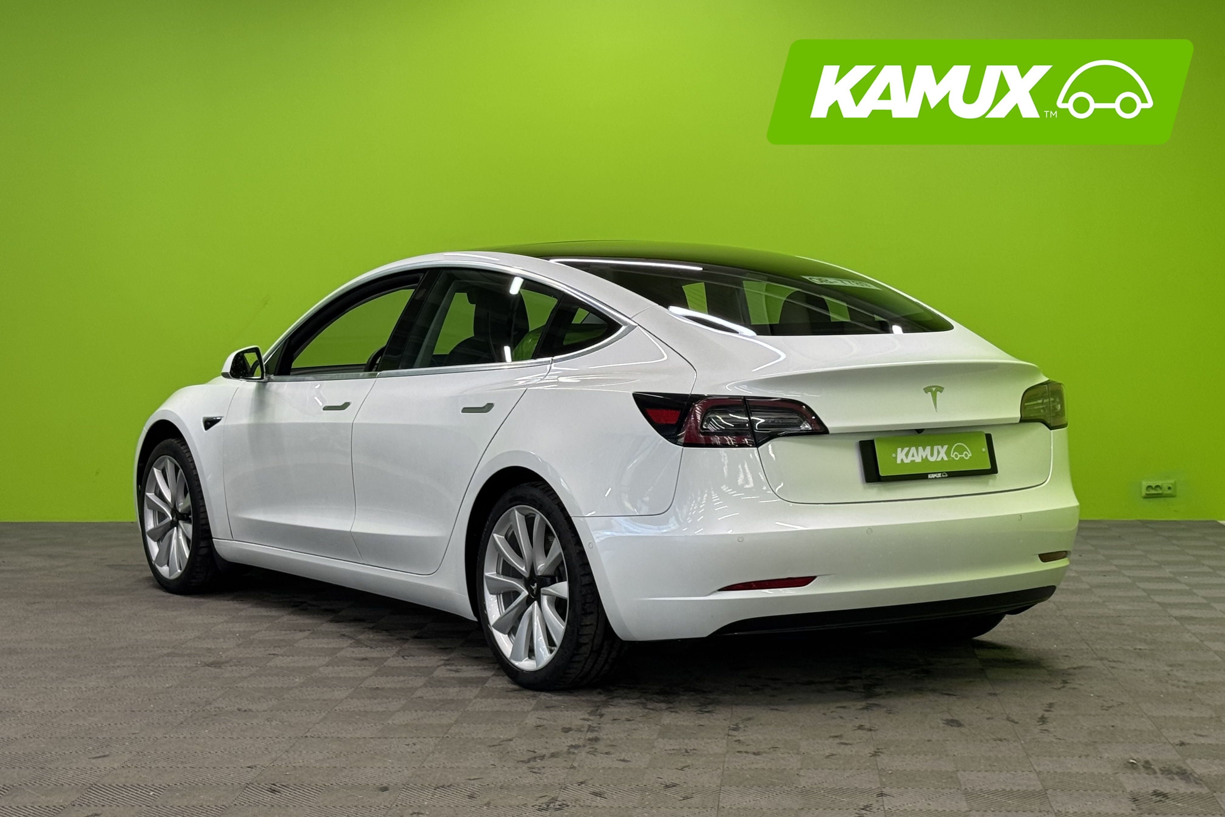 Tesla Model 3 Standard Range Plus 2020, kuva 4/25