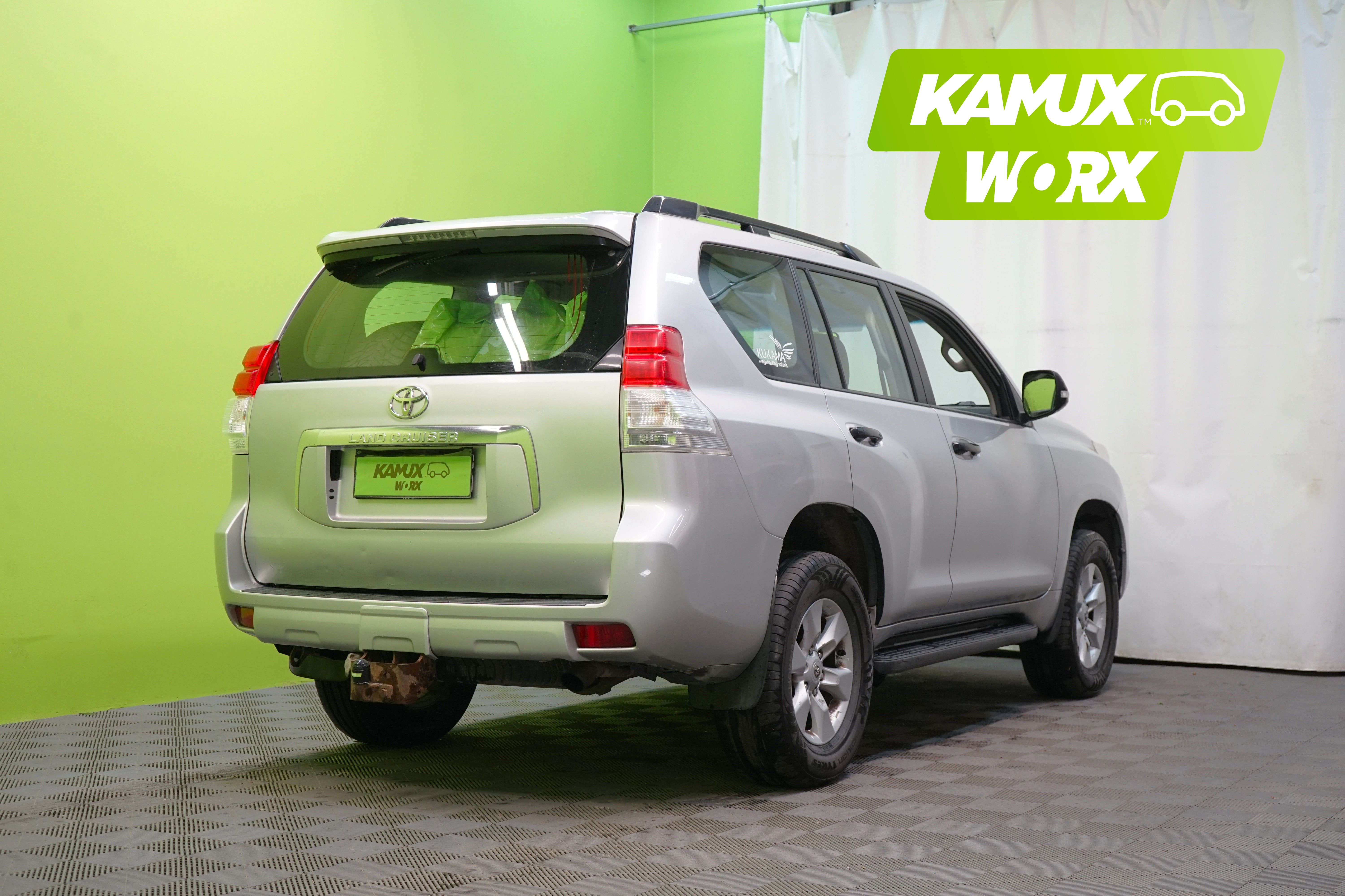 Toyota Land Cruiser 3,0 D-4D Legend aut. 2010, kuva 3/18