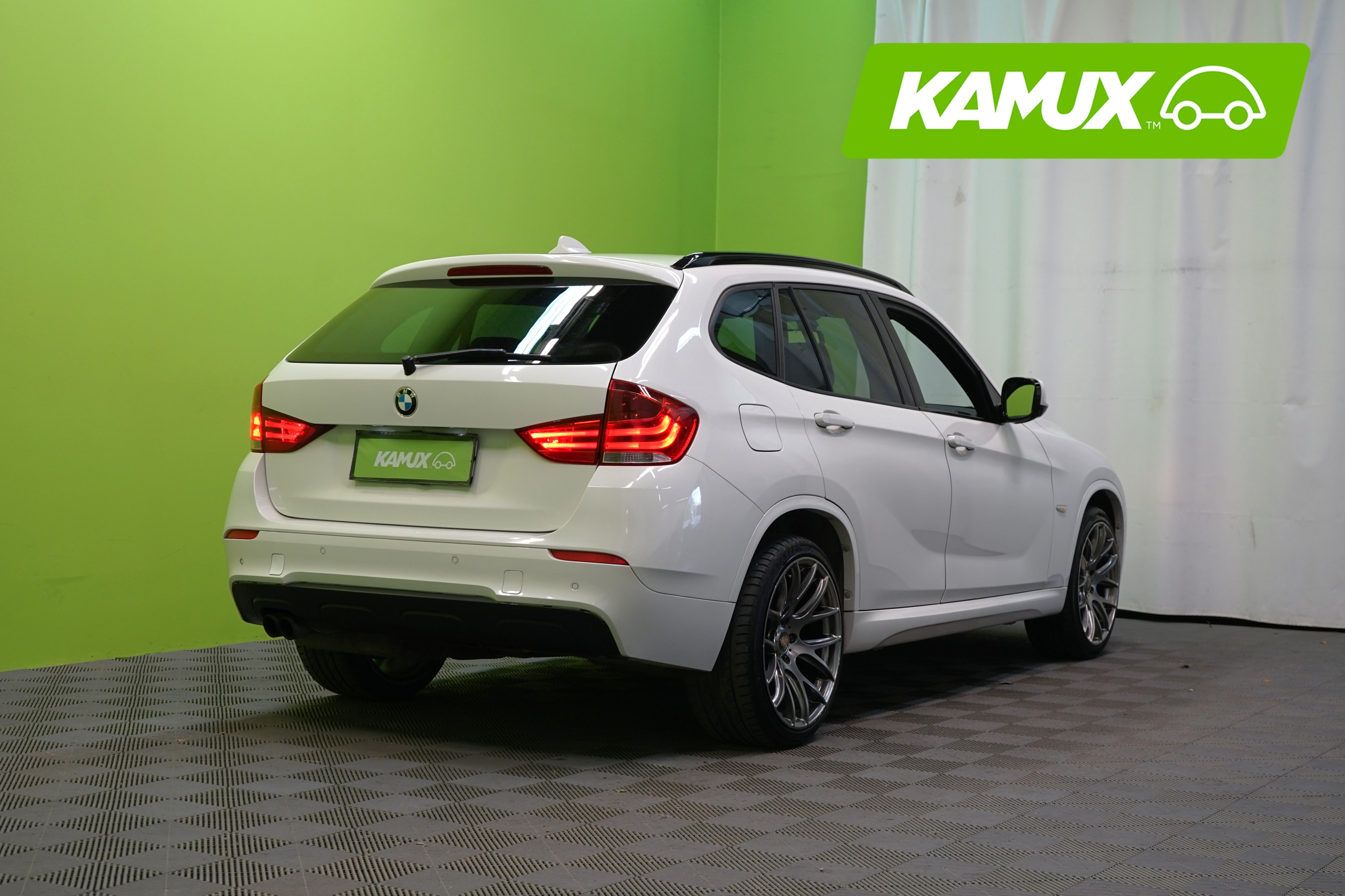 BMW X1 xDRIVE28i 180kW 2012, kuva 3/28