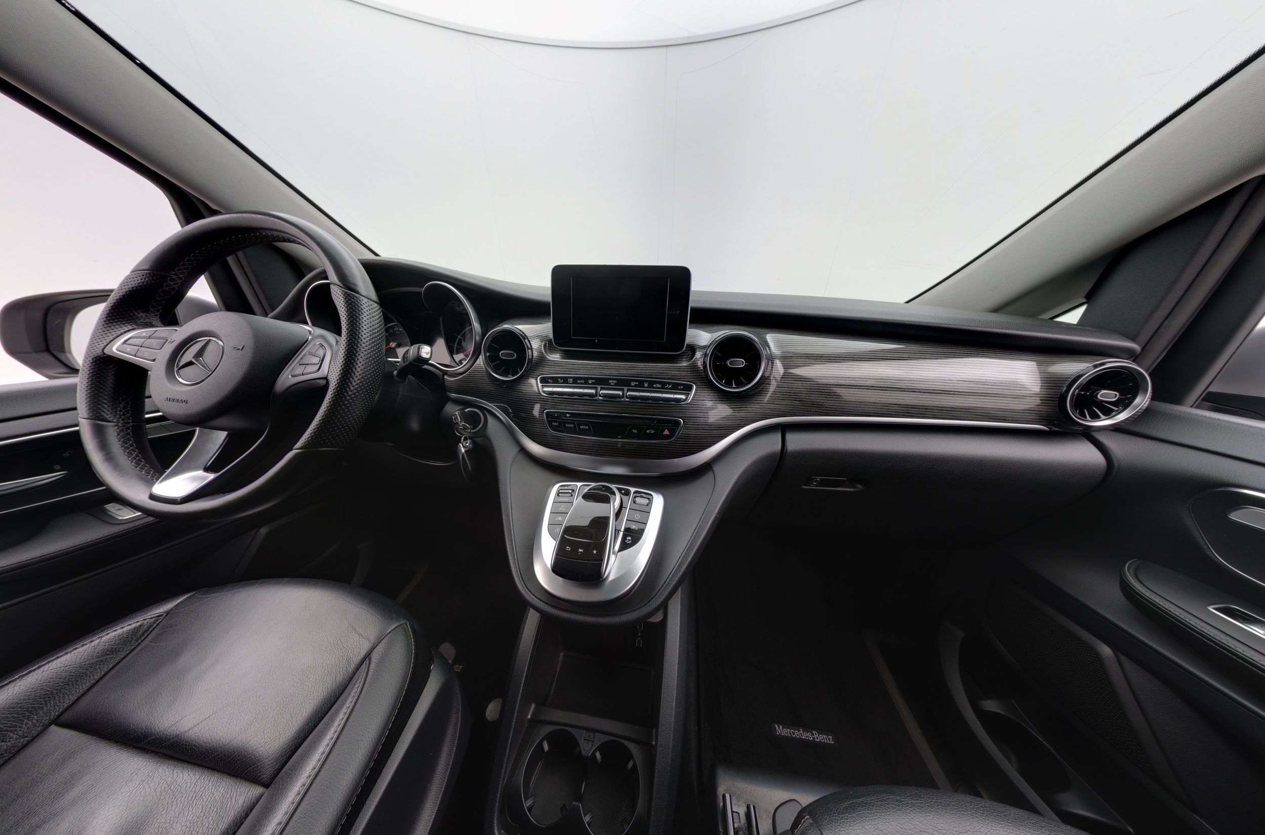 Mercedes-Benz V 2020, kuva 7/20