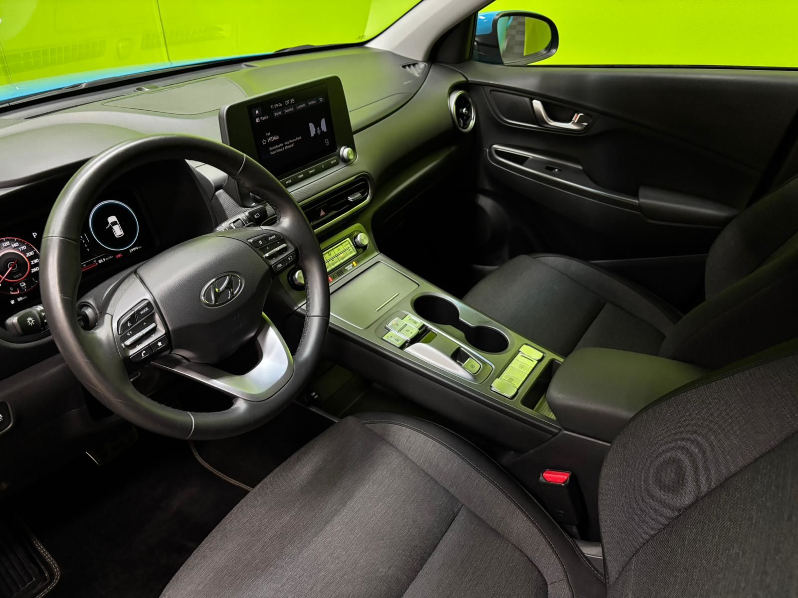 Hyundai Kona Elektro 2WD 2023, kuva 7/19