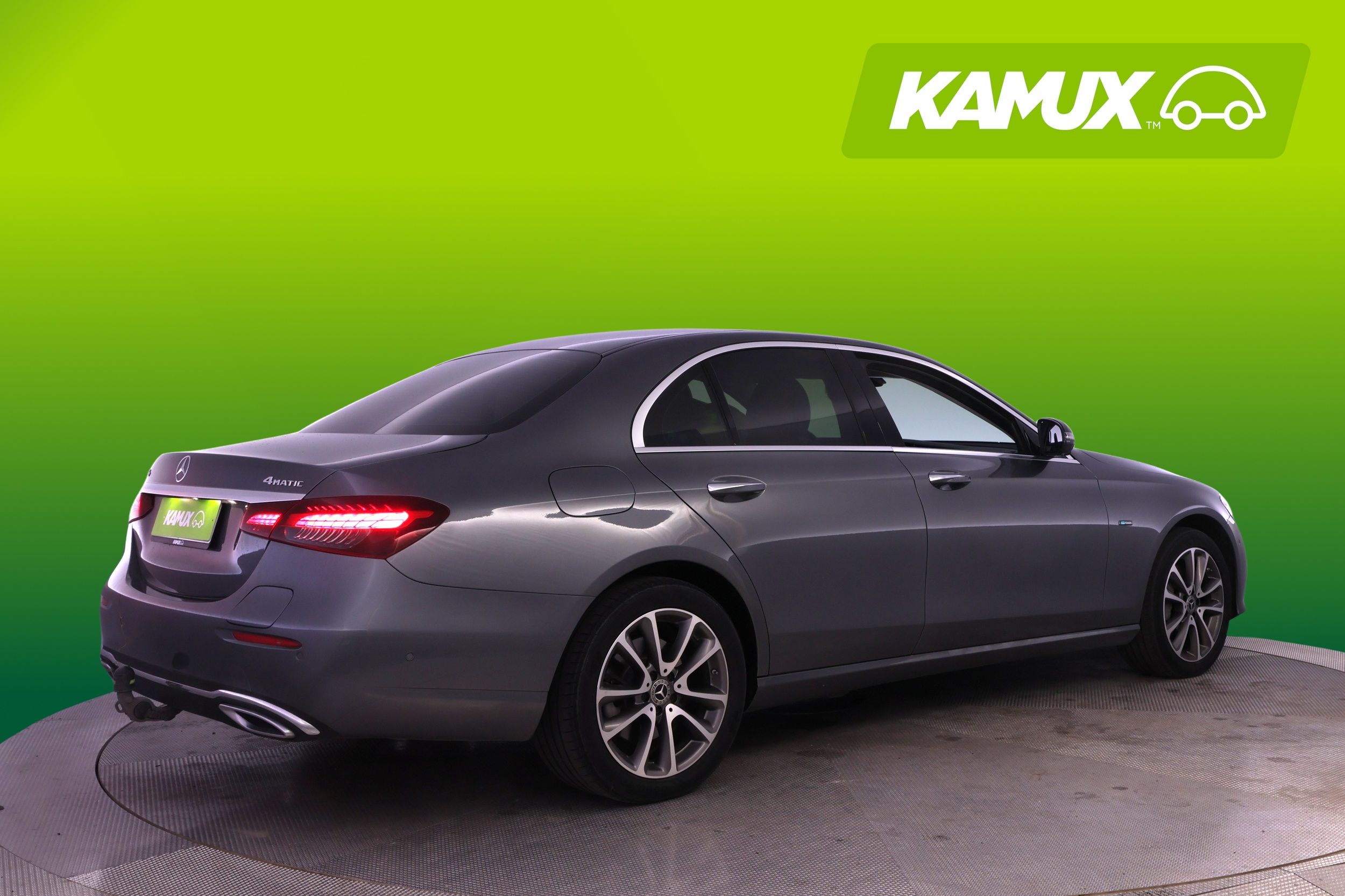Mercedes-Benz E 2021, photo 2/33
