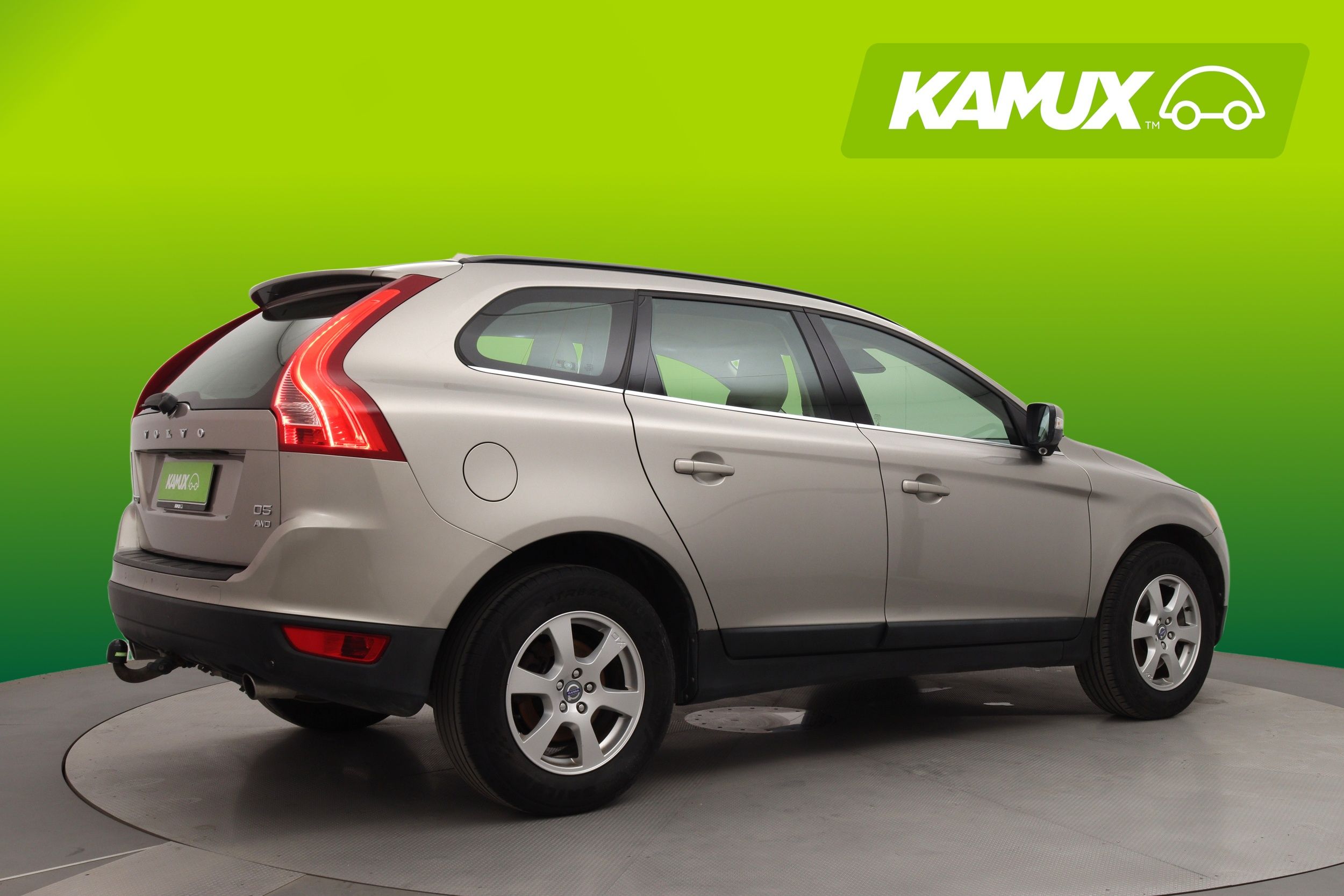 Volvo XC60 D5 AWD Momentum aut 2011, kuva 2/25