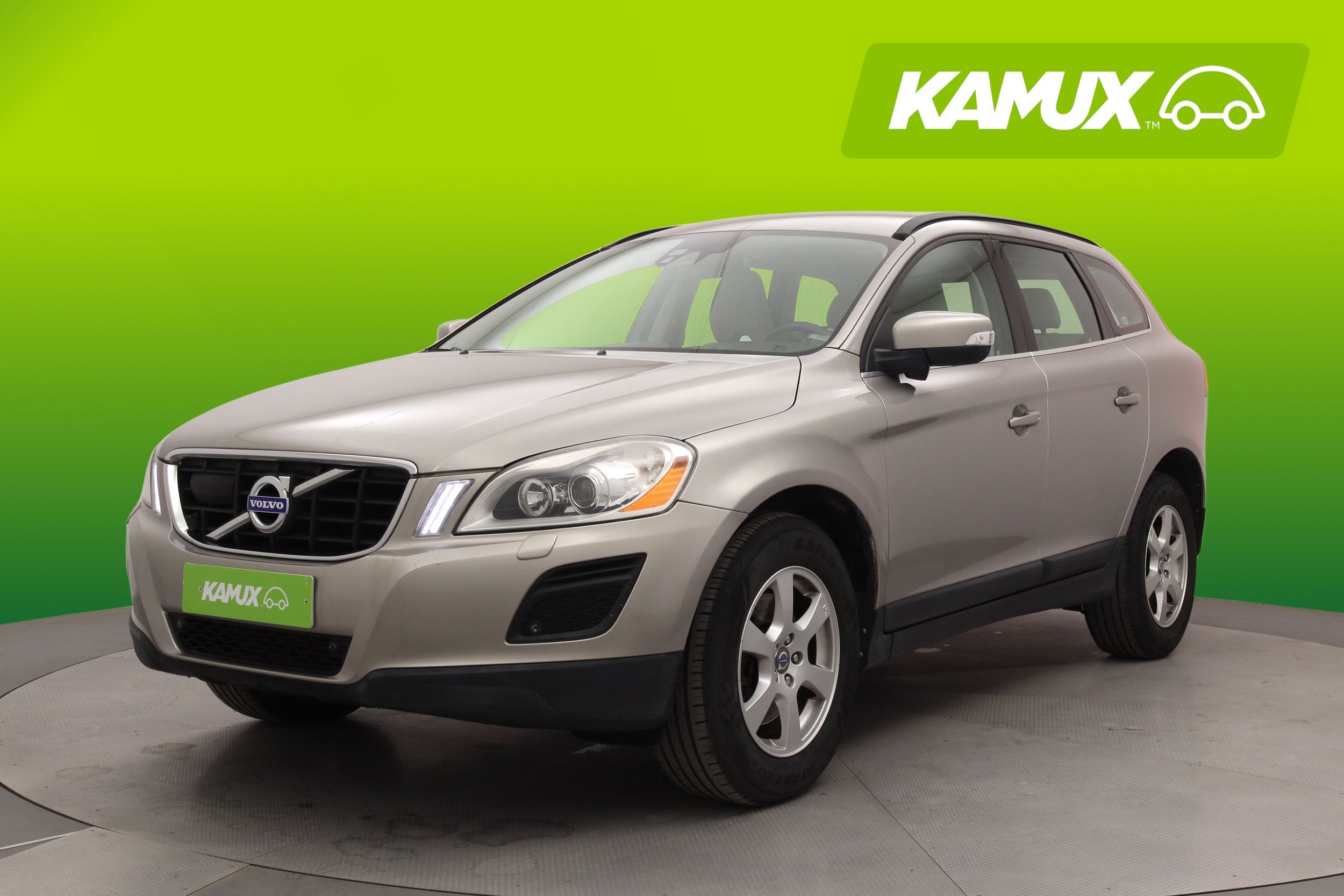 Volvo XC60 D5 AWD Momentum aut 2011, kuva 5/25