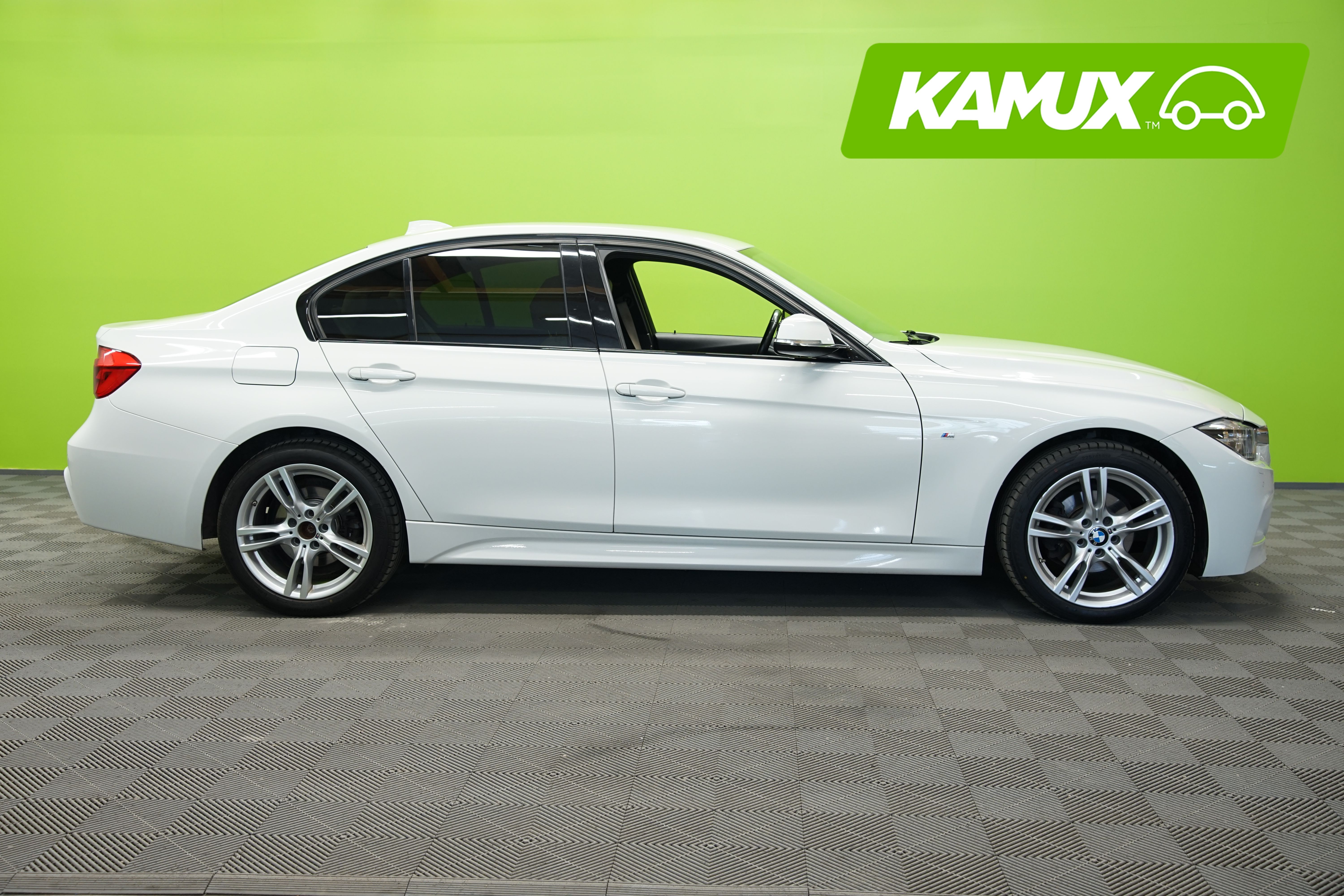 BMW 320 2017, kuva 2/22