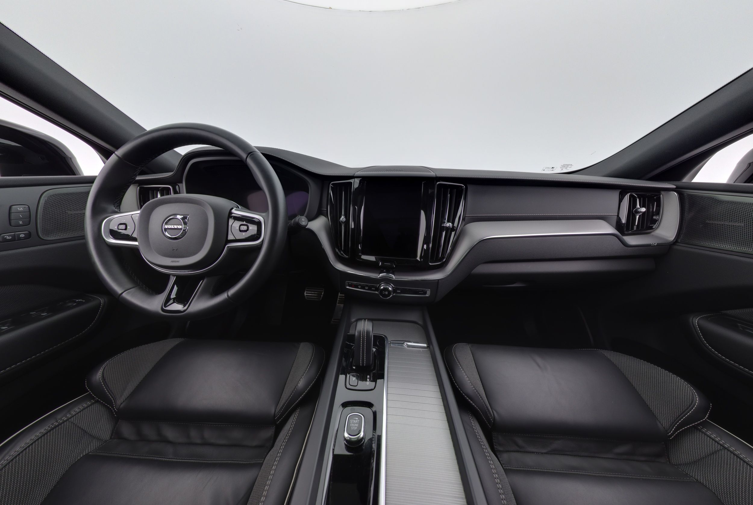 Volvo XC60 2022, kuva 7/35
