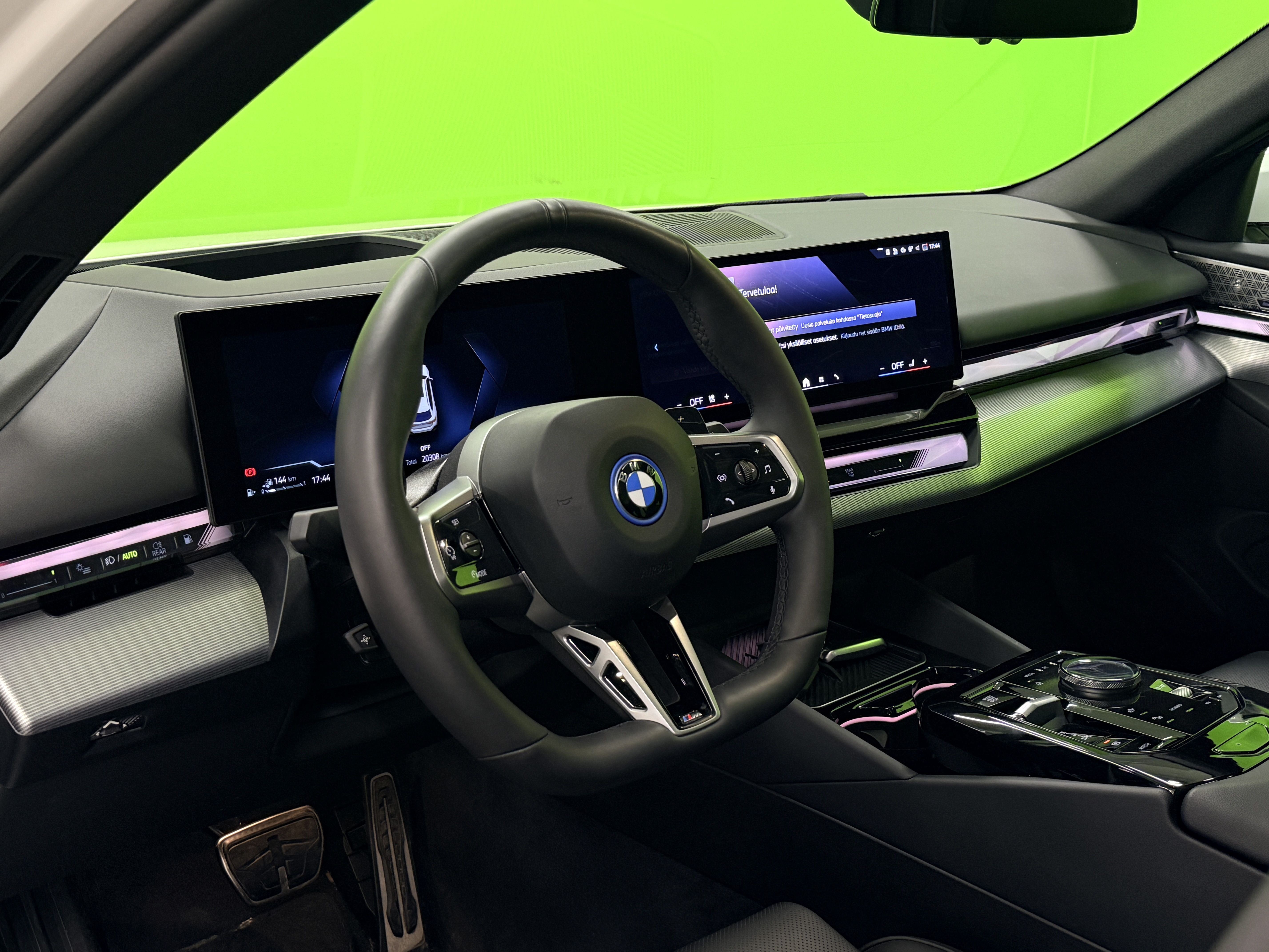 BMW 550 2025, kuva 7/40