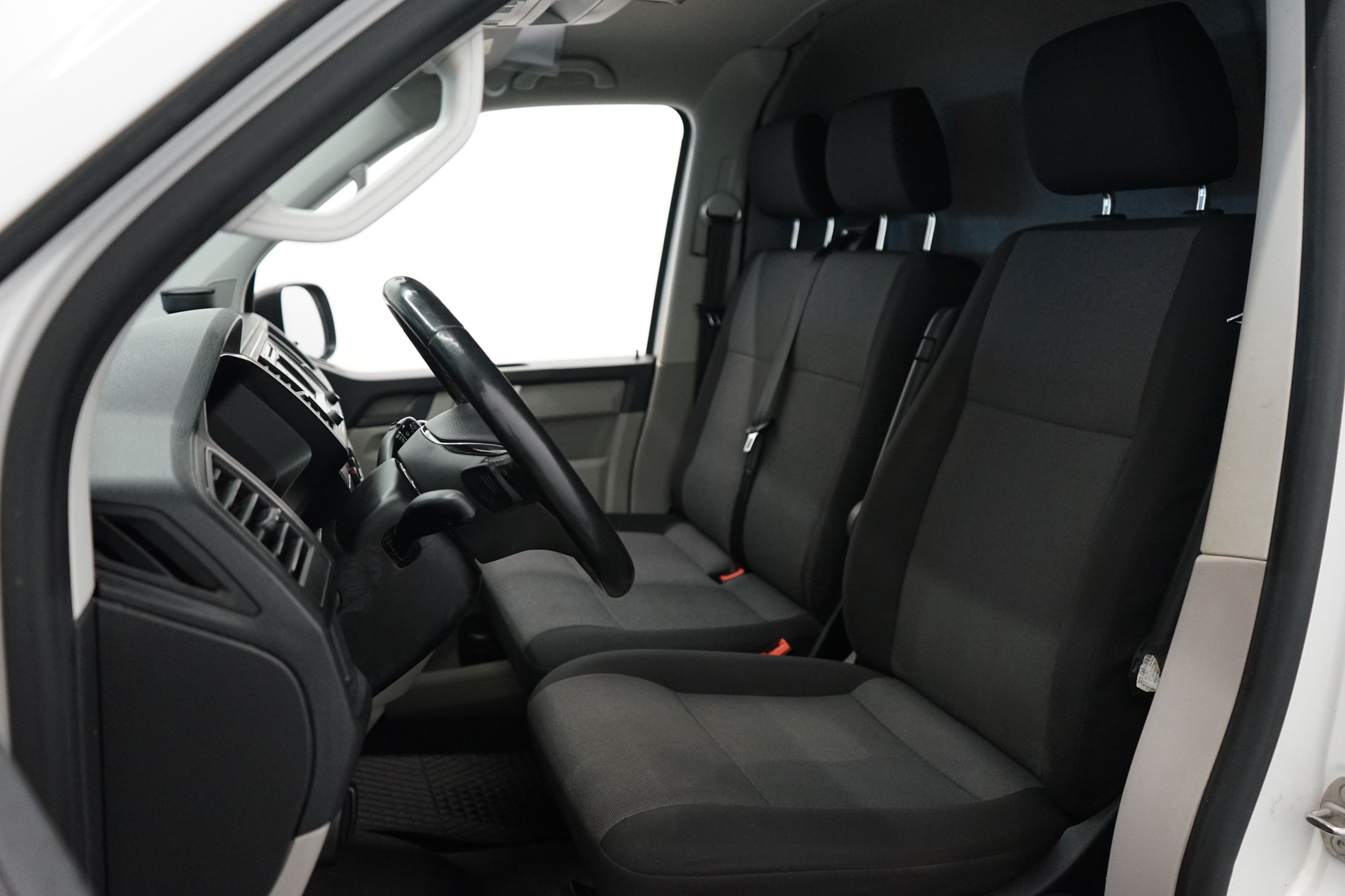 Volkswagen Transporter 2017, kuva 5/19