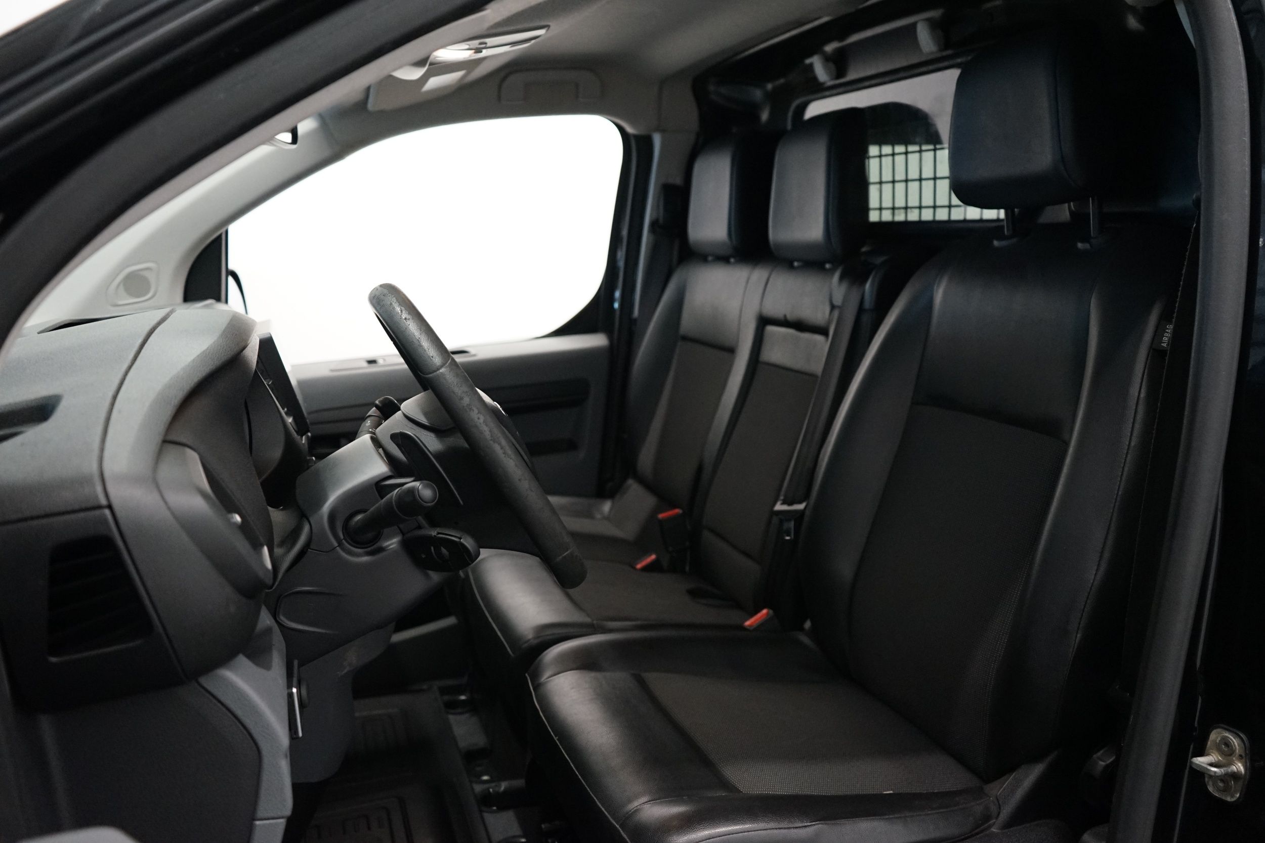 Toyota Proace L2H1 2,0 D 180 Automaatti 2017, kuva 5/14