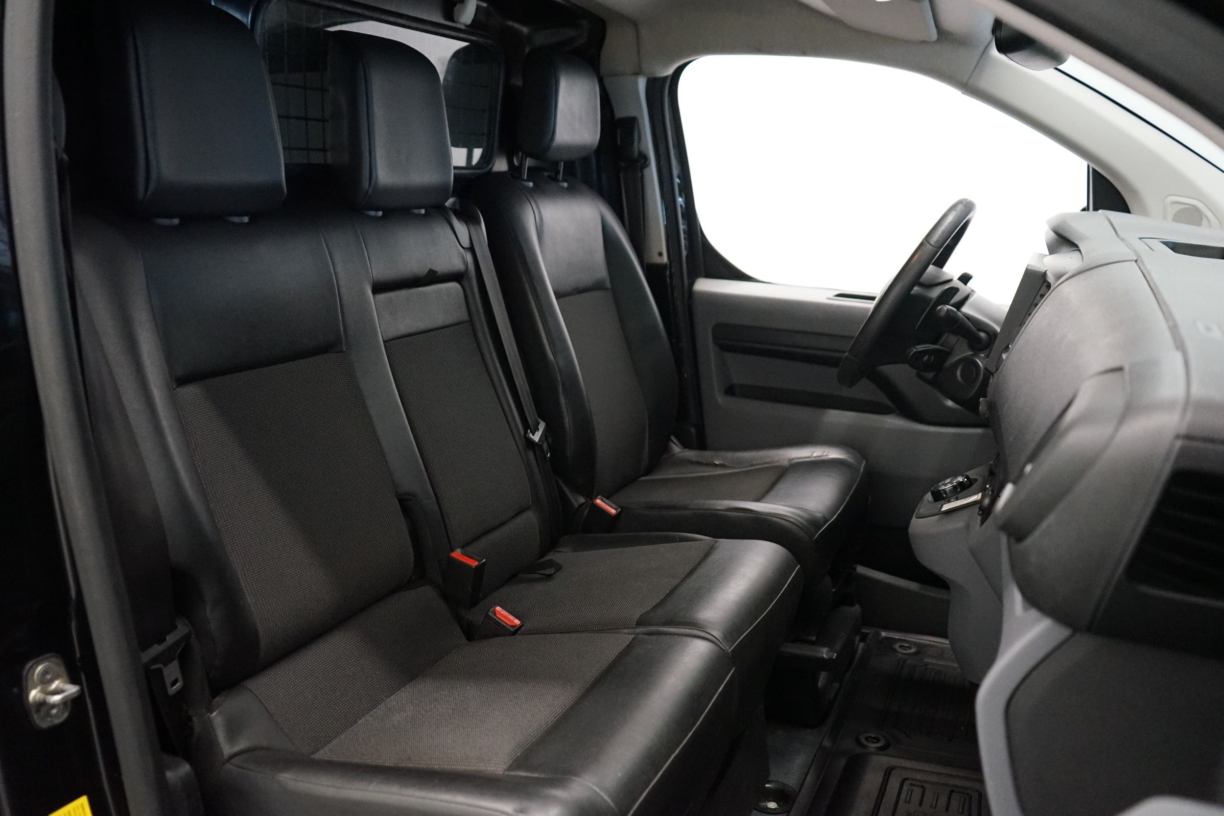 Toyota Proace L2H1 2,0 D 180 Automaatti 2017, kuva 7/14