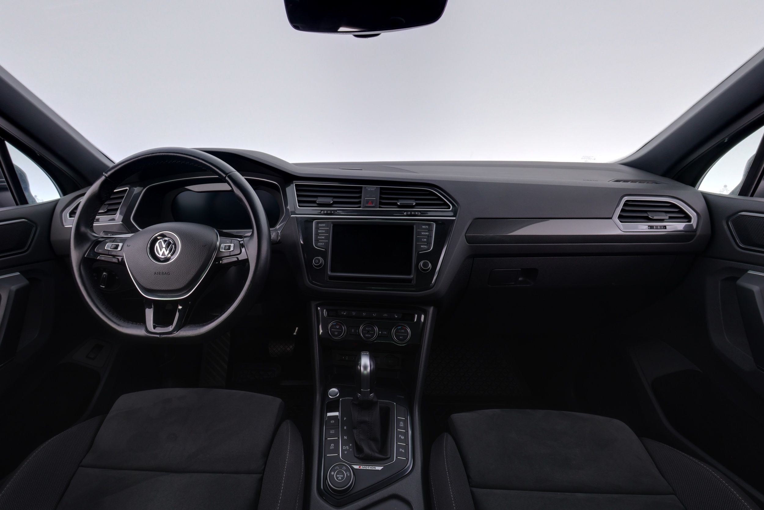 Volkswagen Tiguan 2017, kuva 7/24