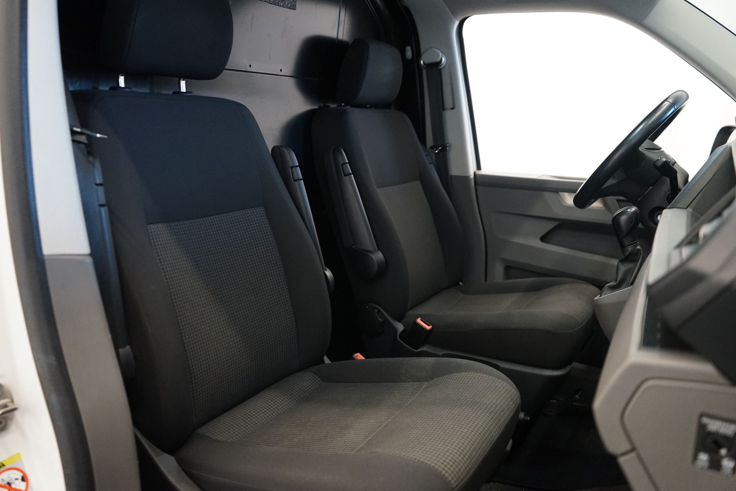 Volkswagen Transporter 2020, kuva 7/30