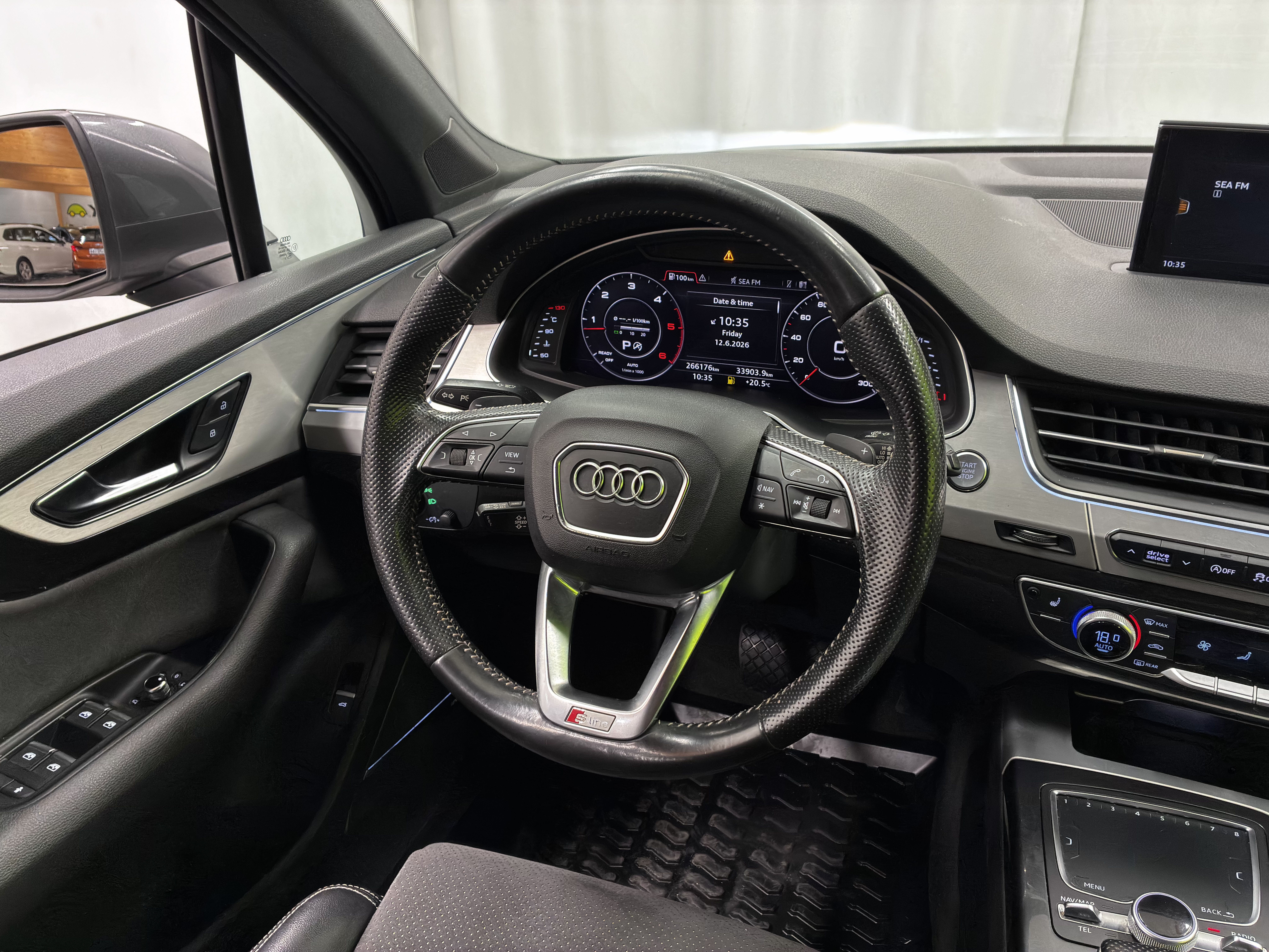 Audi Q7 2016, kuva 7/26