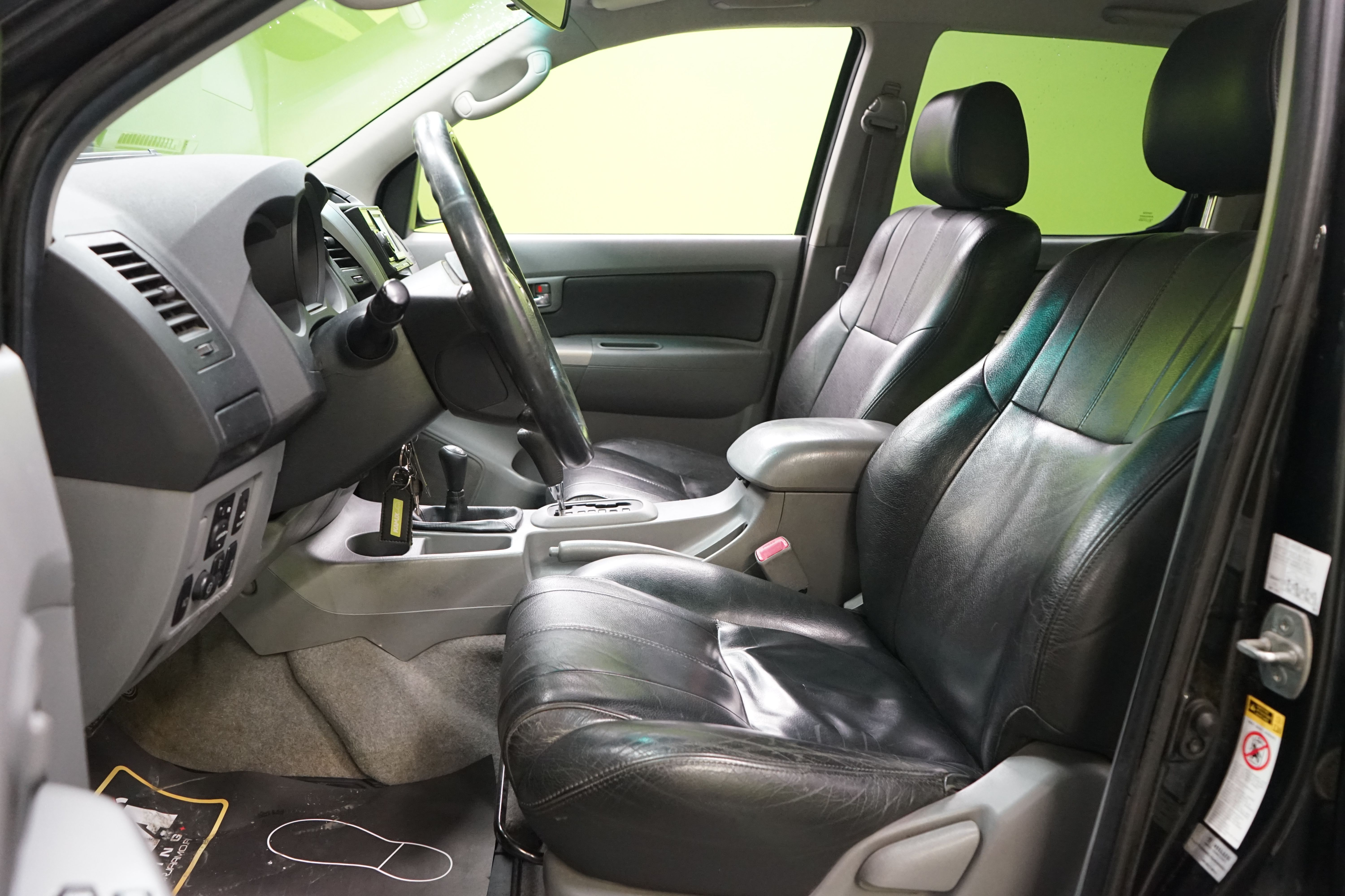 Toyota Hilux 2011, kuva 6/18