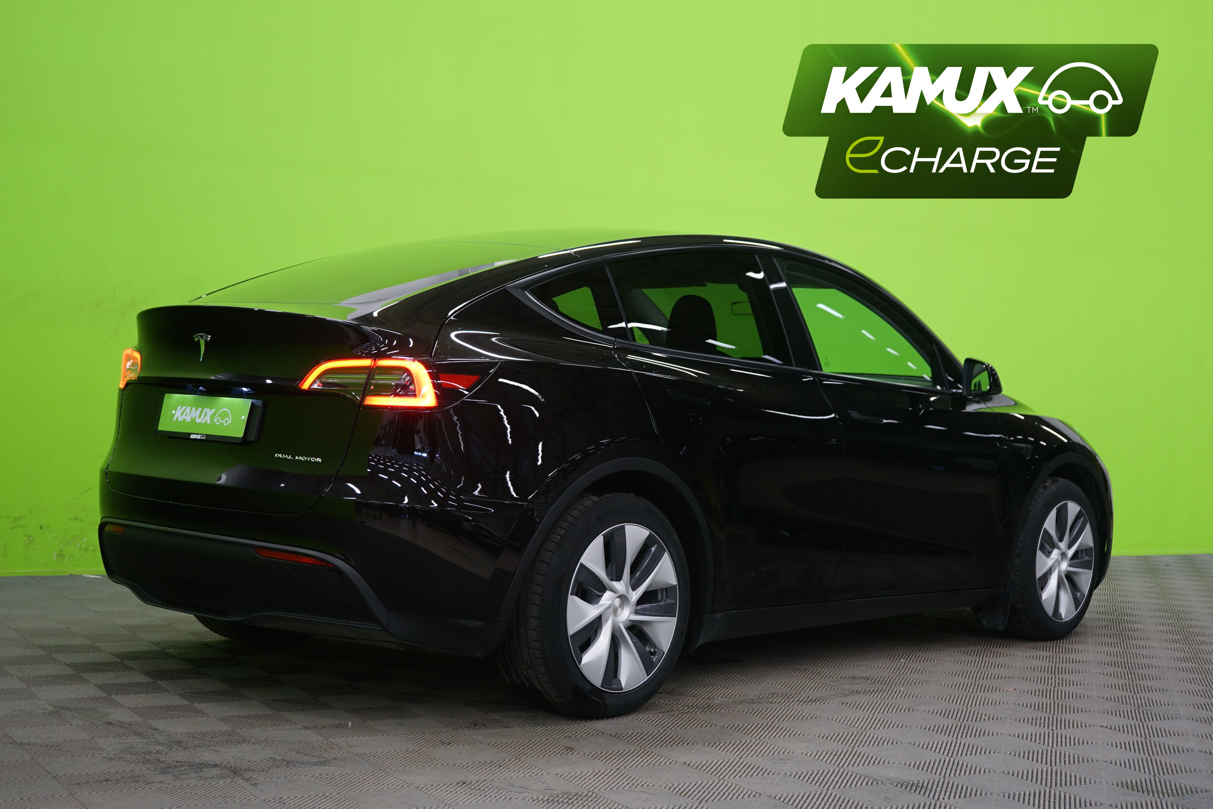 Tesla Model Y Dual Motor Long Range AWD 2023, kuva 3/31