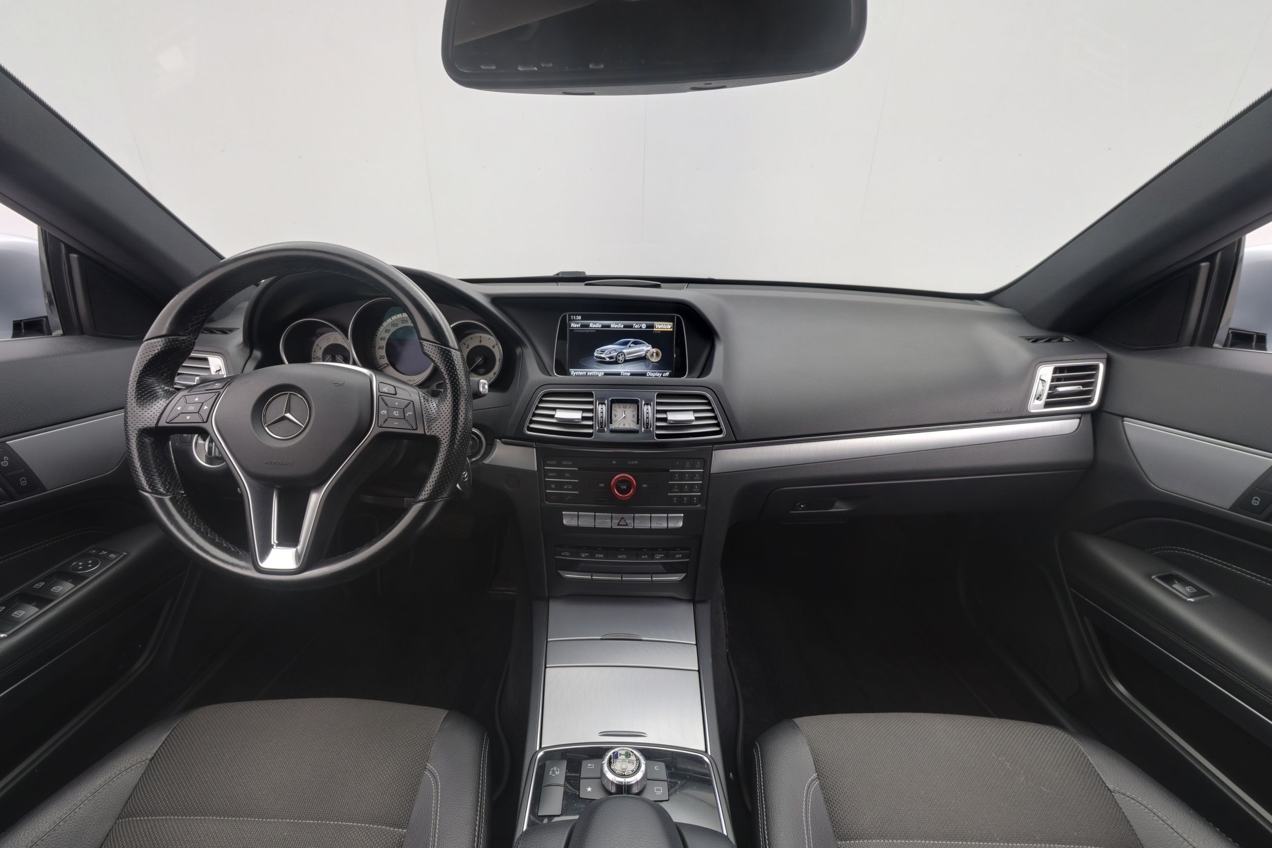 Mercedes-Benz E 220 BlueTec Coupé A 2016, kuva 7/24