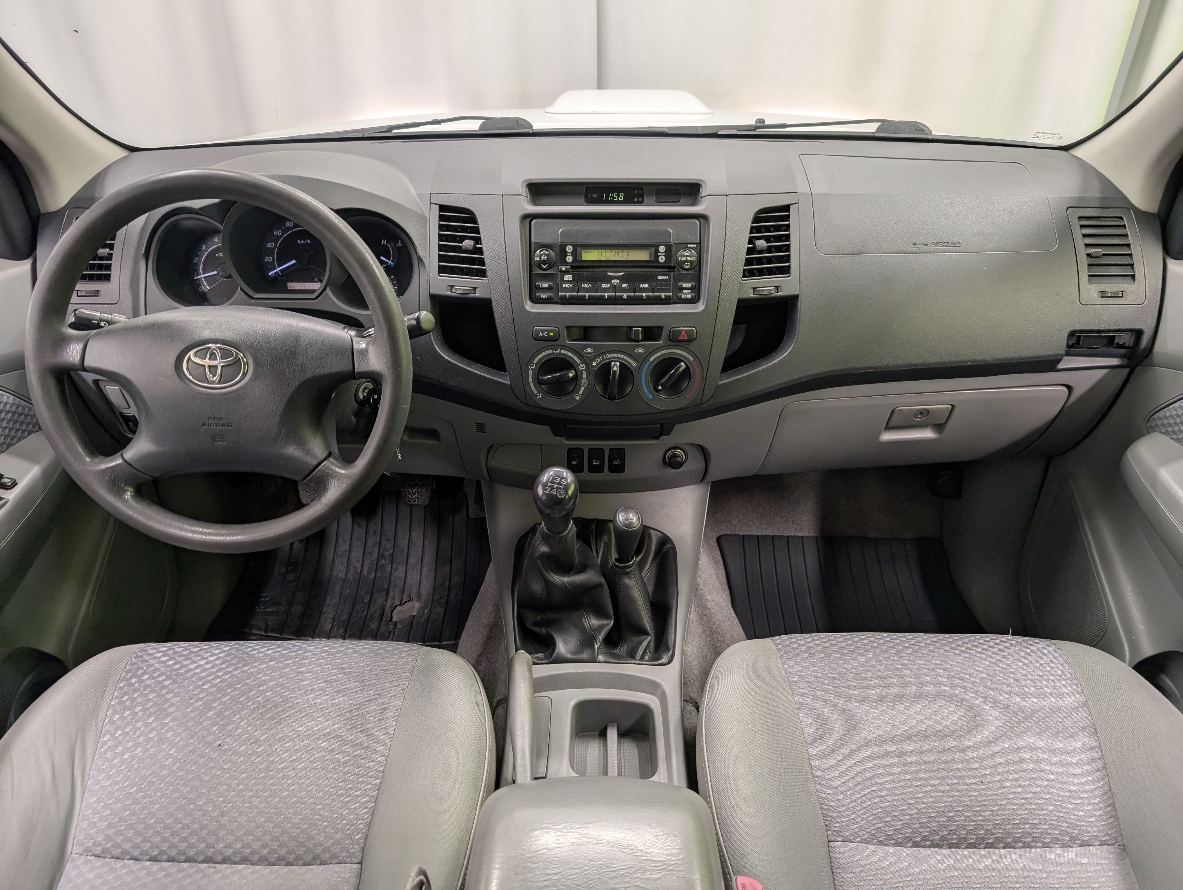 Toyota Hilux Double Cab 2,5 D-4D 2007, kuva 6/19