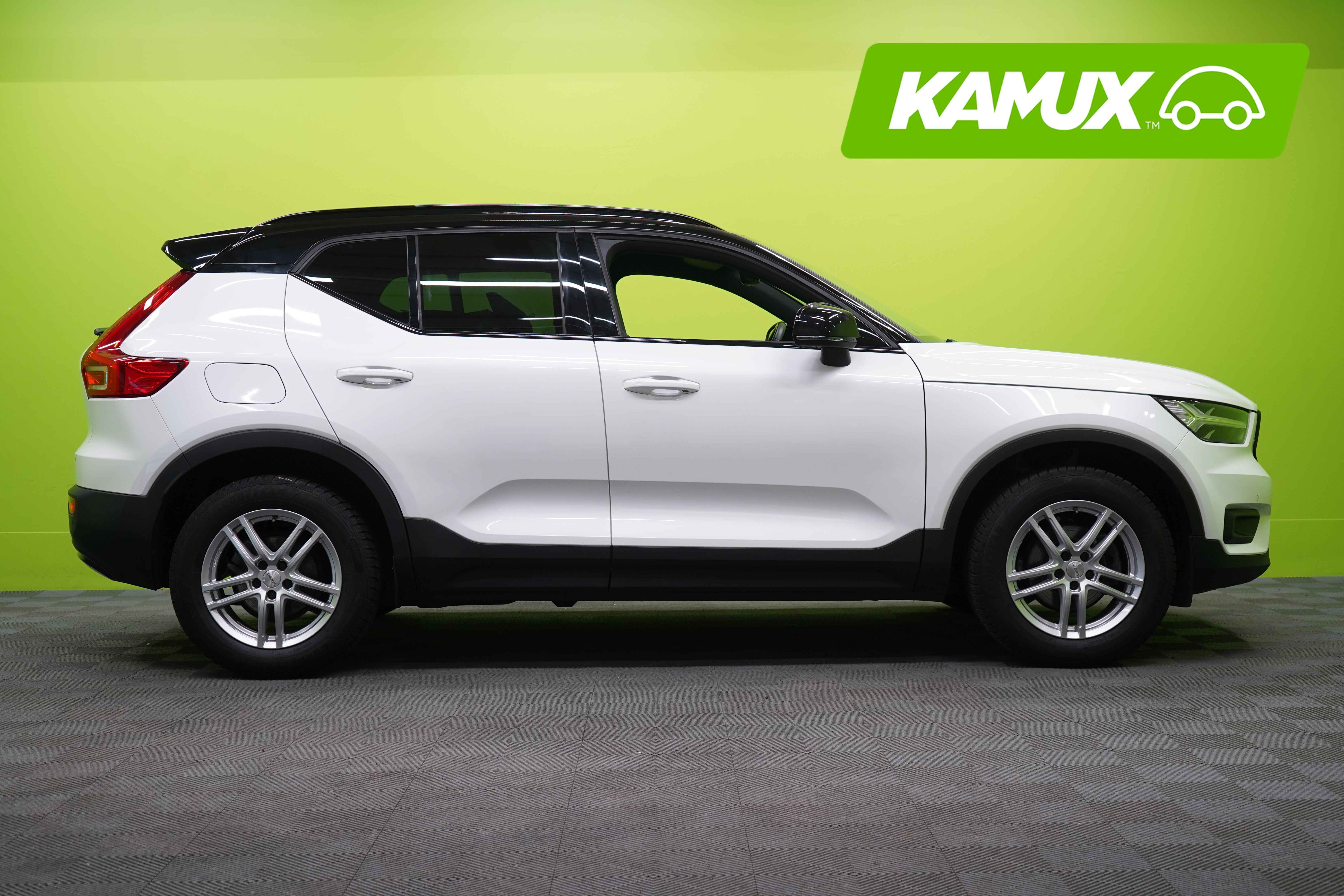 Volvo XC40 T3 R-Design aut 2021, kuva 2/26