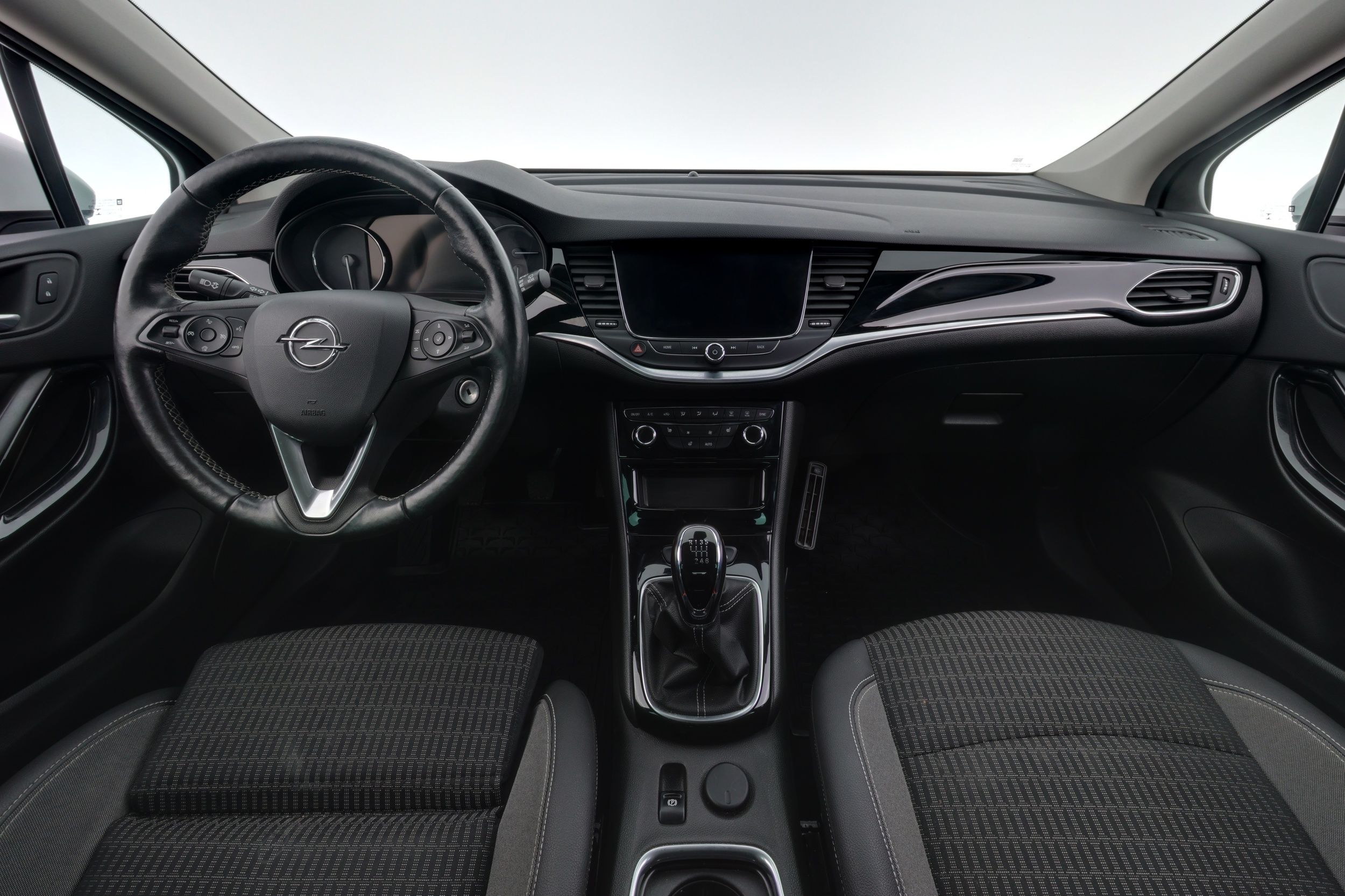 Opel Astra 2020, kuva 7/21