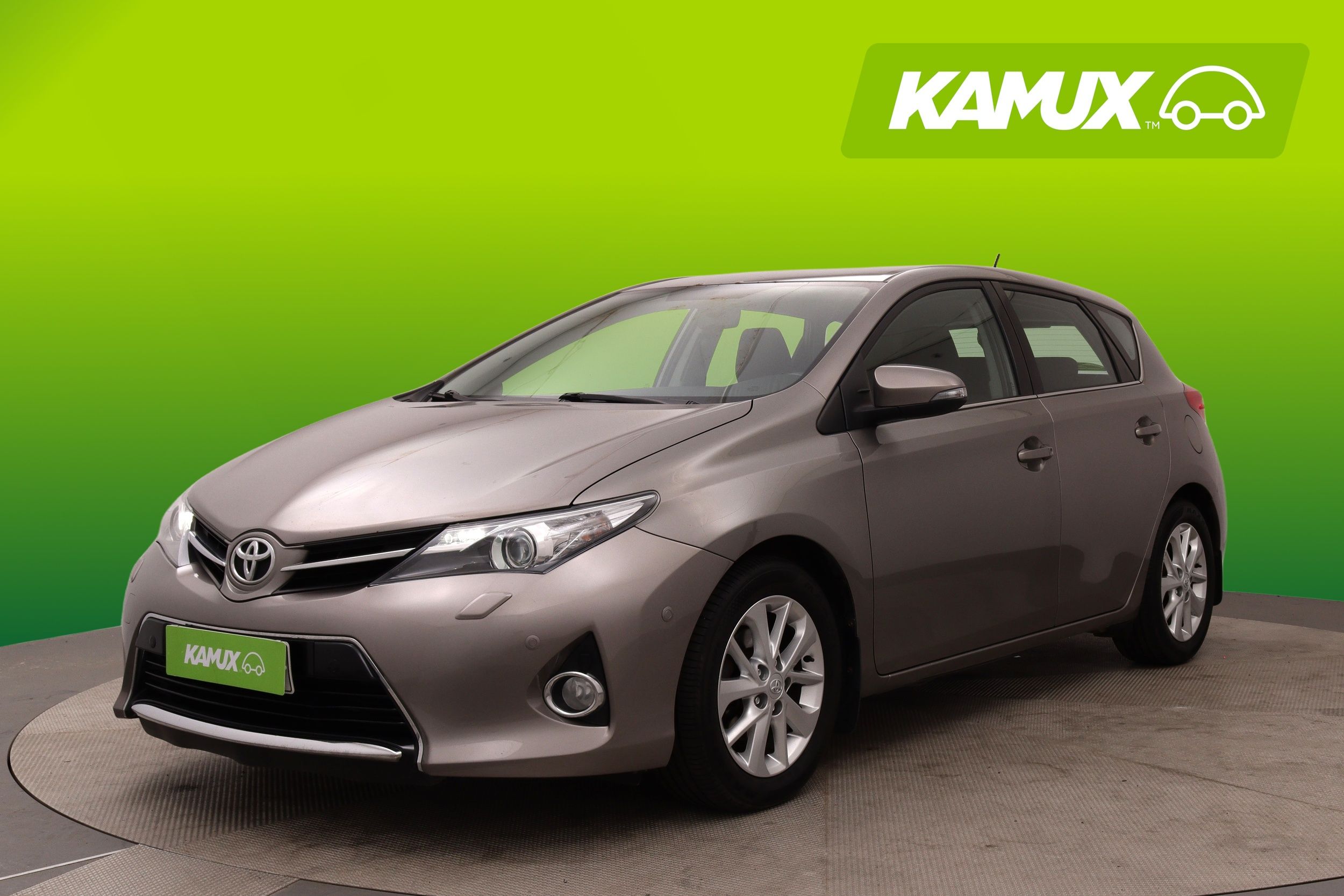 Toyota Auris 1.6 Life 2014, photo 5/23