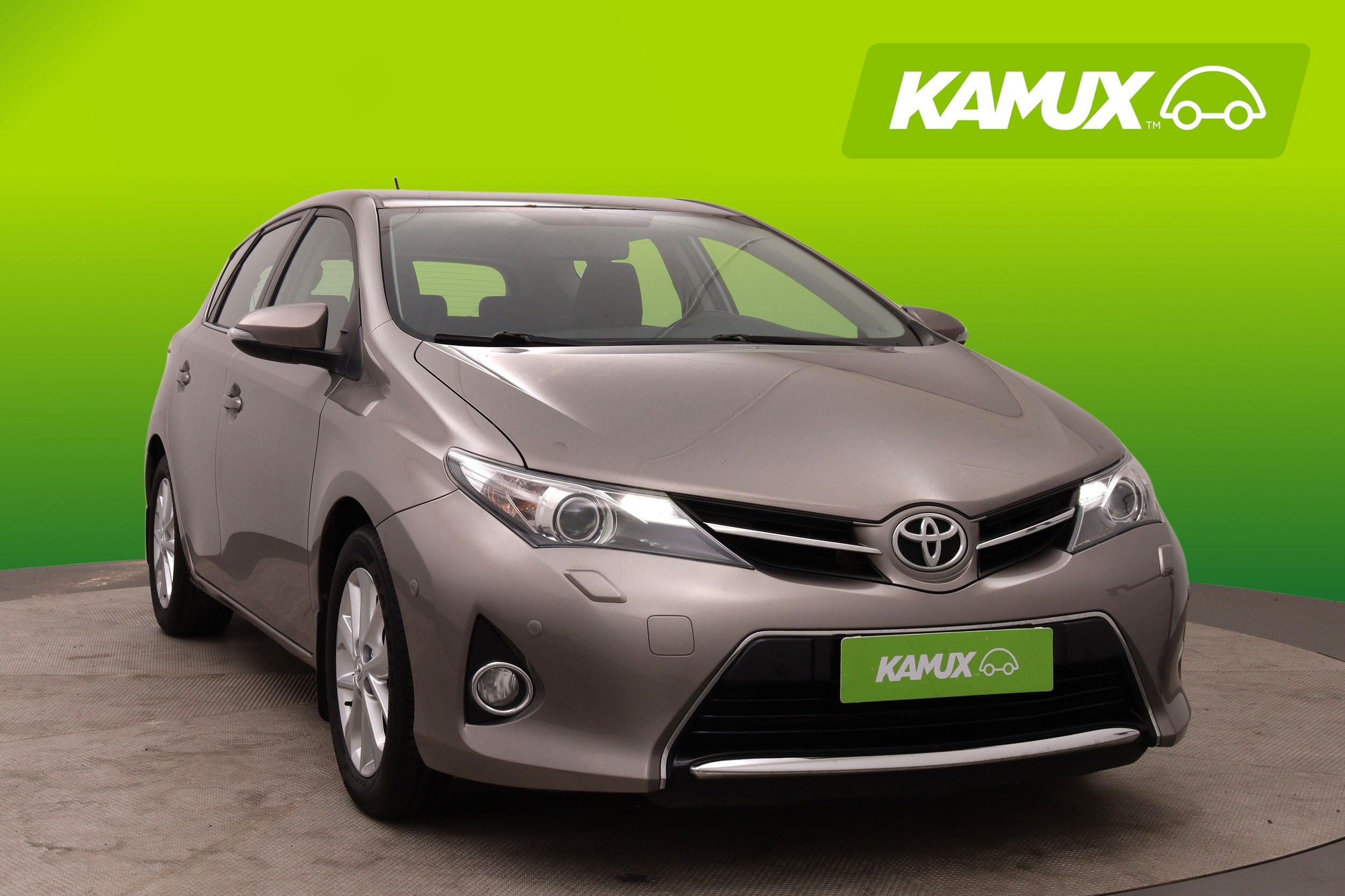 Toyota Auris 1.6 Life 2014, photo 6/23
