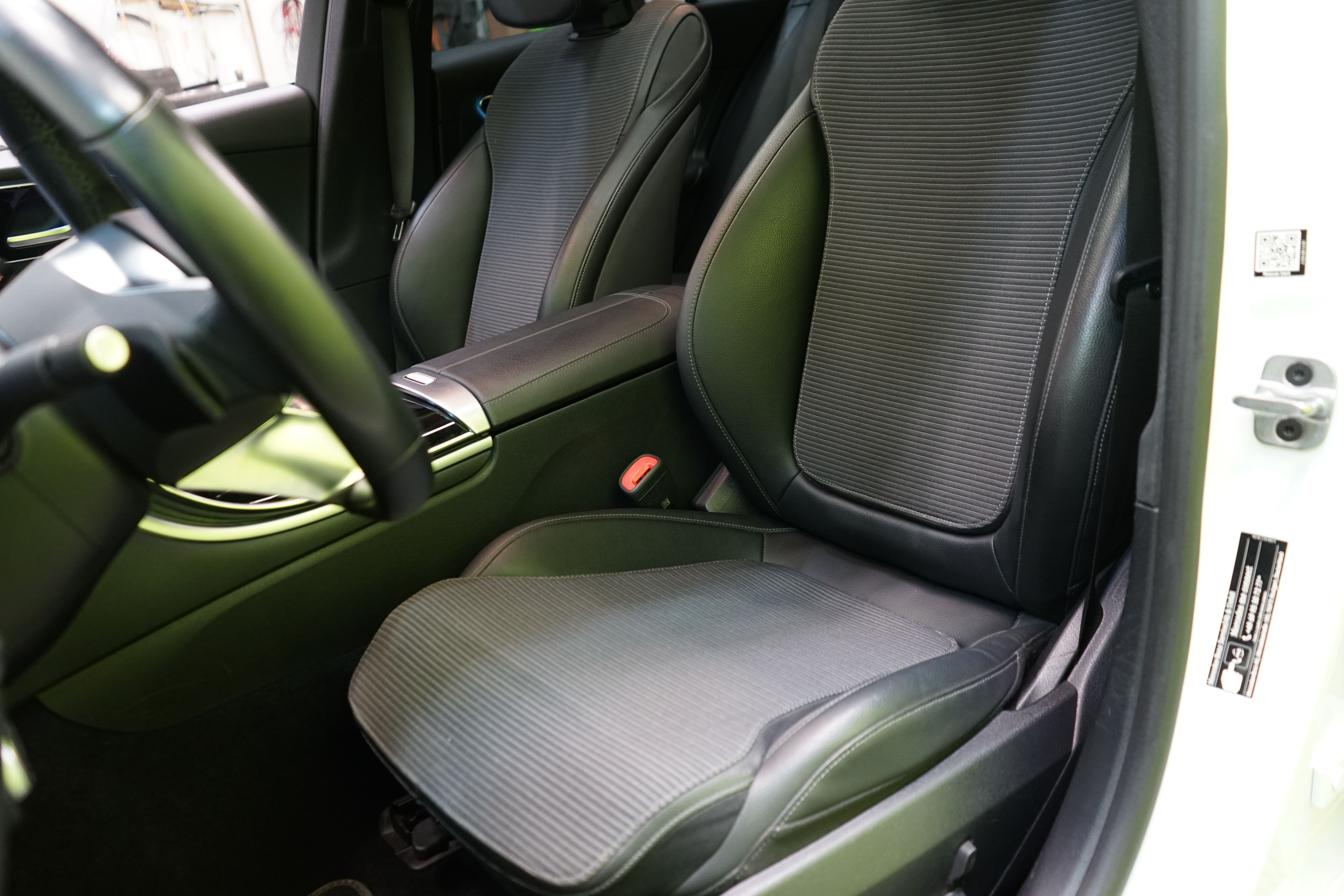 Mercedes-Benz C C 300 e T A Business 2023, kuva 7/26
