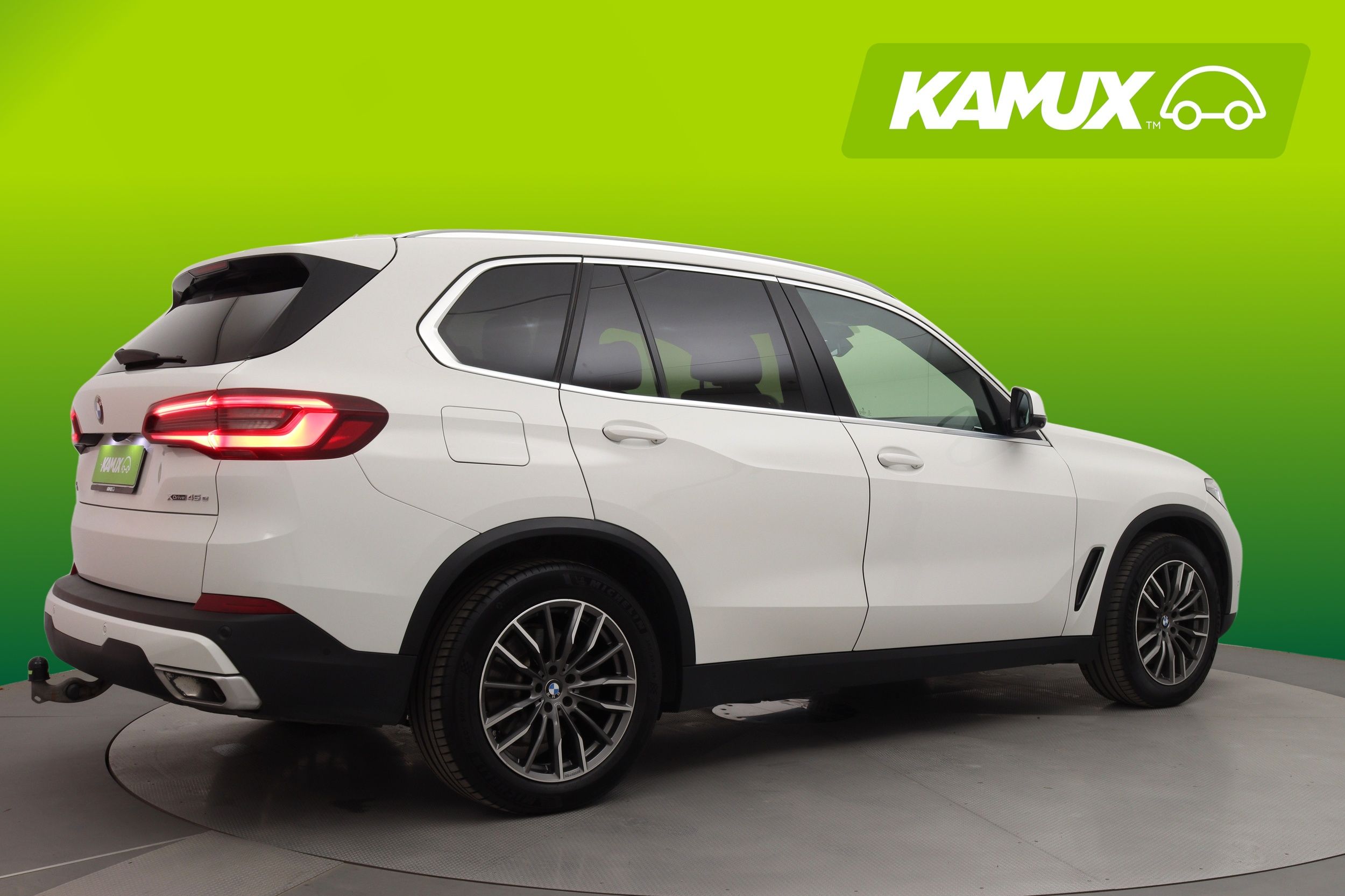 BMW X5 G05 xDrive45e A 2020, kuva 2/44