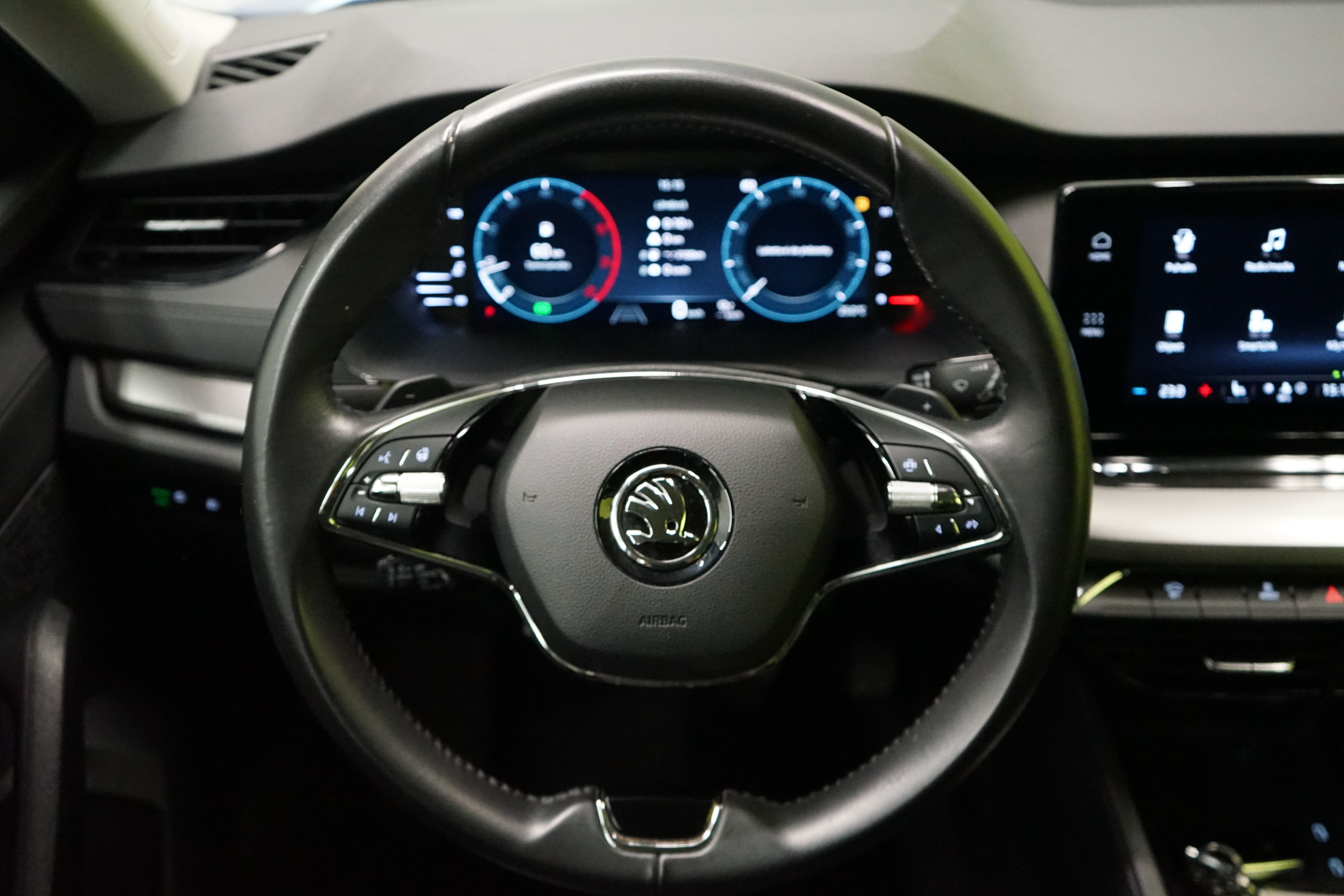 Skoda Octavia Combi 2.0 TDI Ambition 2023, kuva 7/20