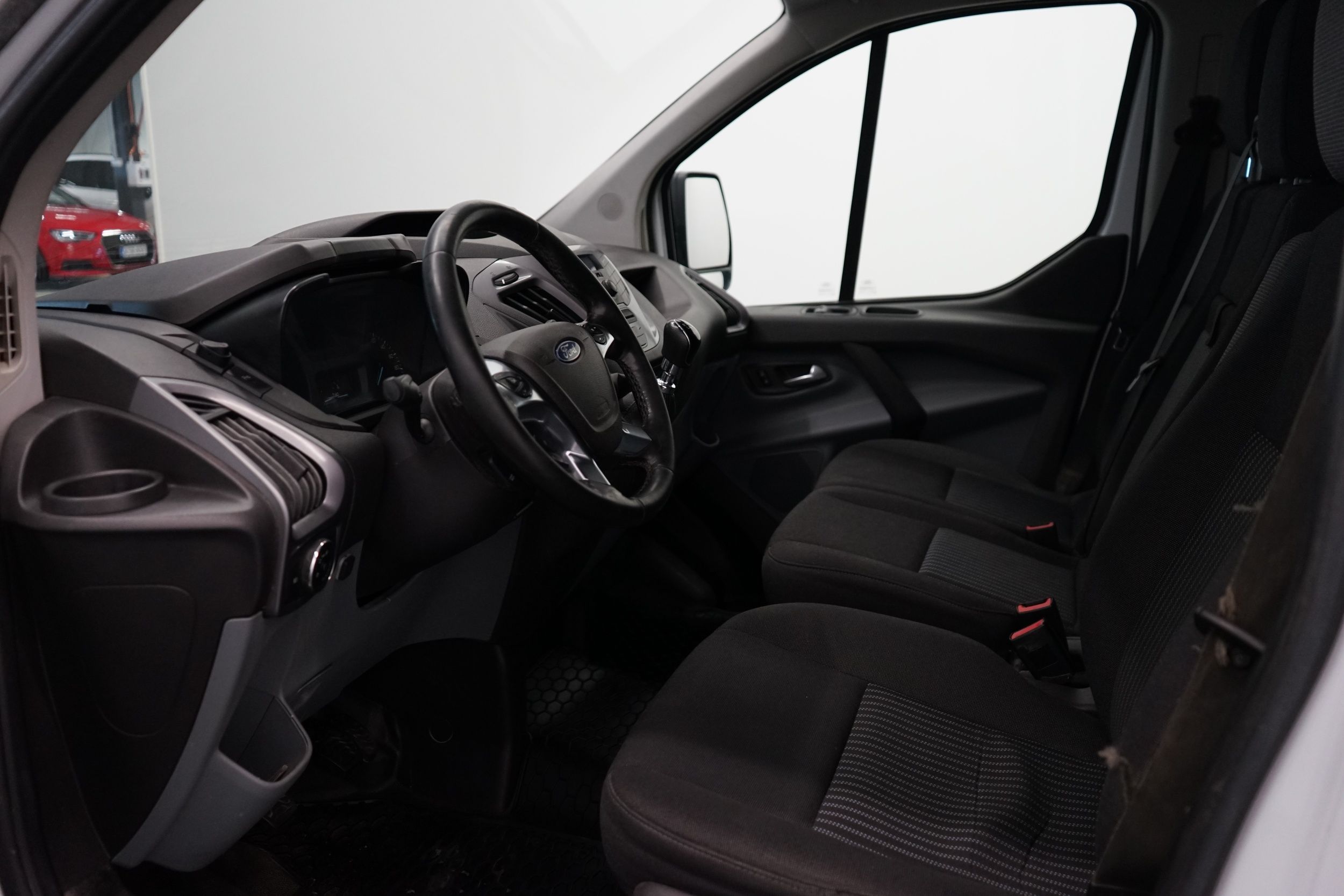Ford Transit Custom 2017, kuva 6/17