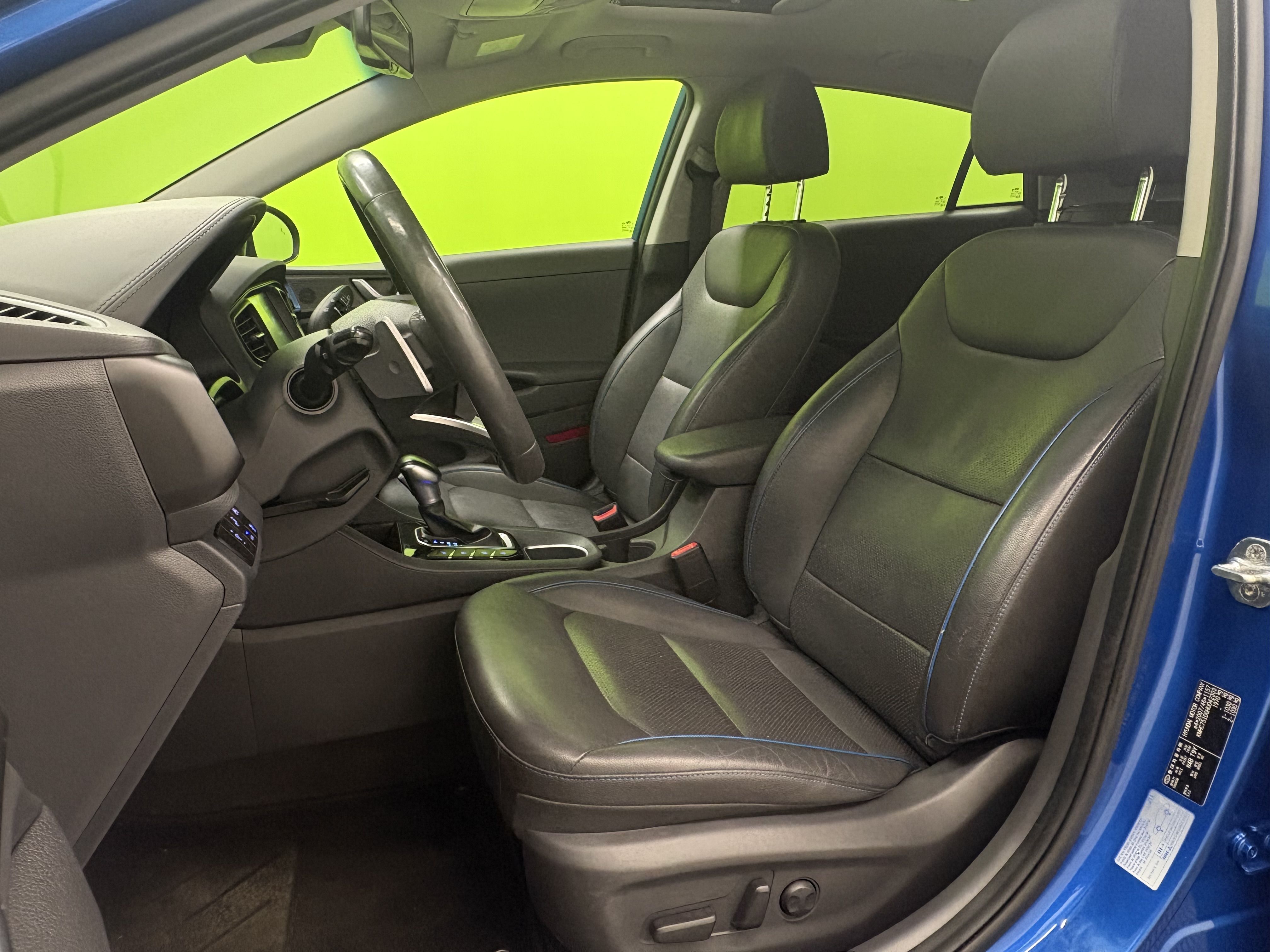 Hyundai Ioniq Plug-In 2017, kuva 6/30