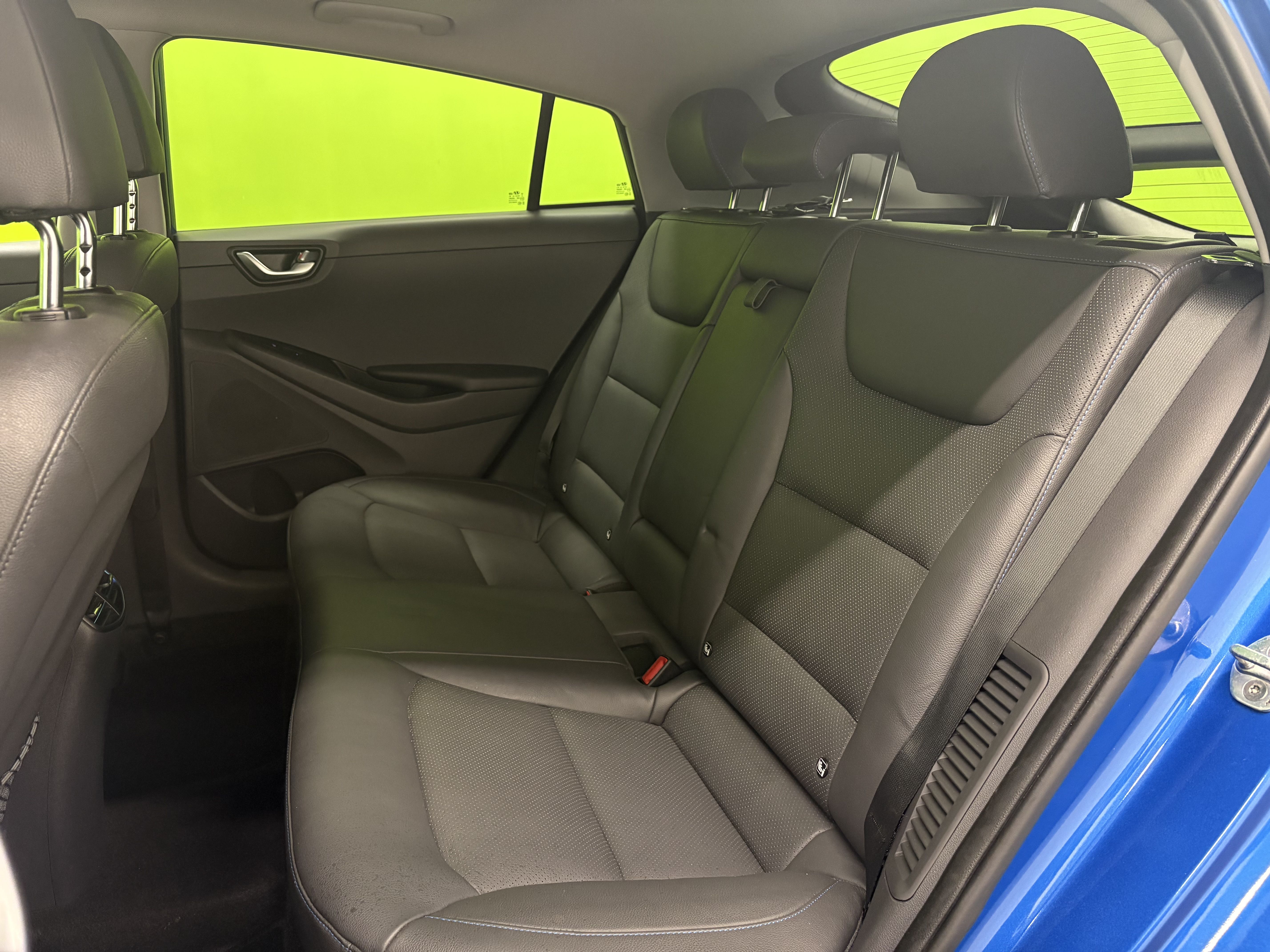 Hyundai Ioniq Plug-In 2017, kuva 7/30