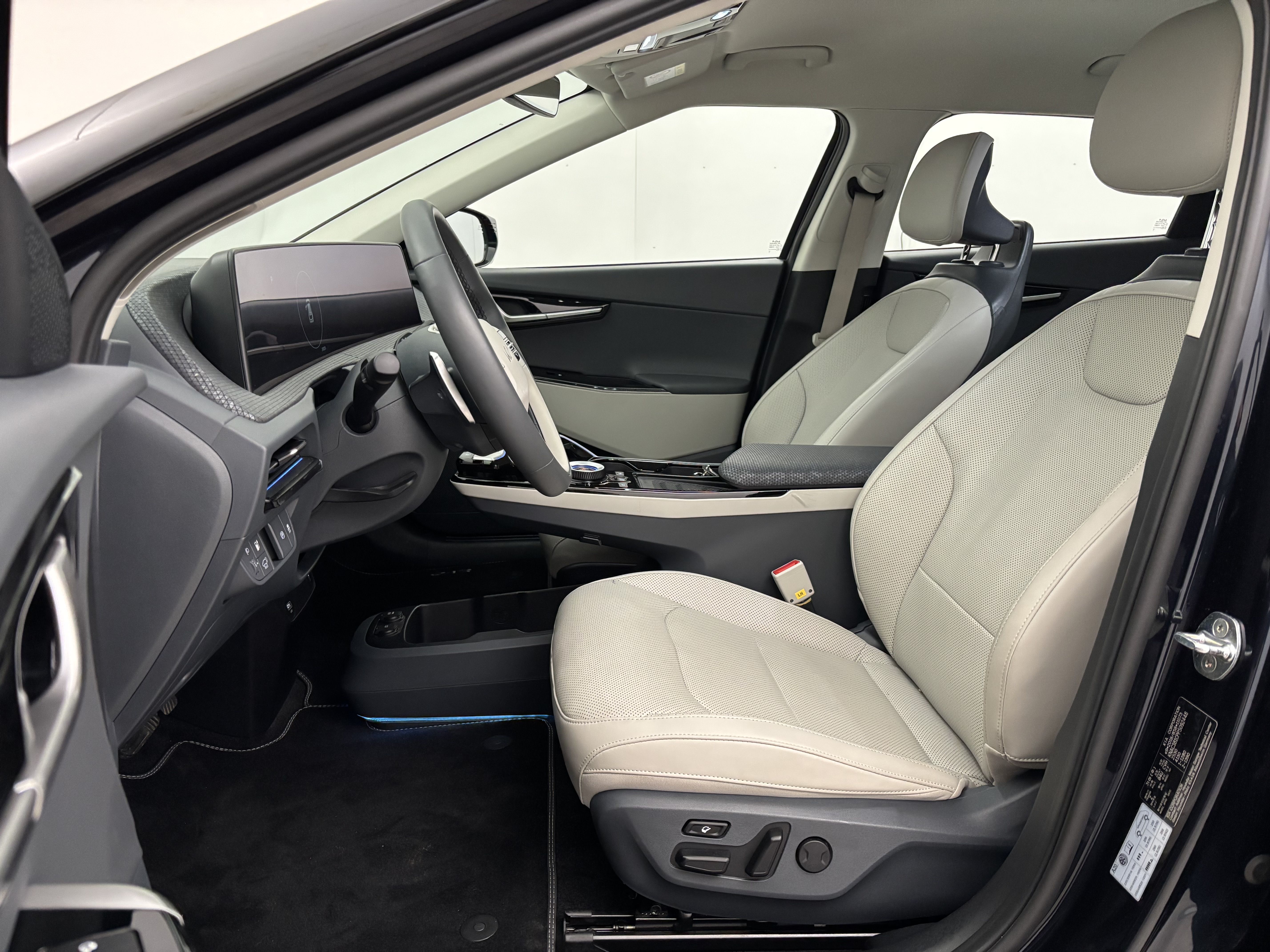 Kia EV6 Elektro 77,4 kWh 4WD 2023, photo 4/25