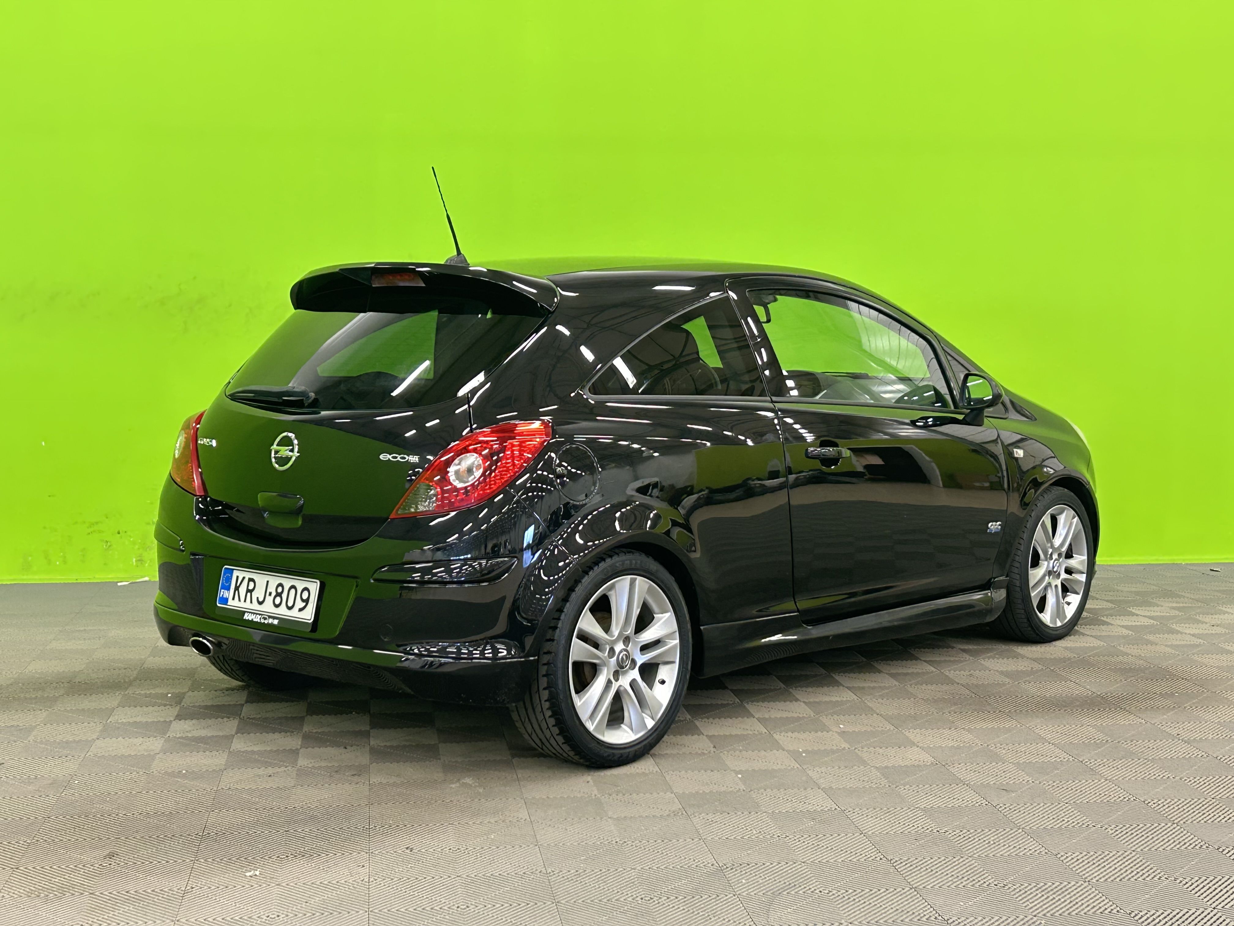 Opel Corsa 1,2 ecoFLEX 2011, kuva 2/19