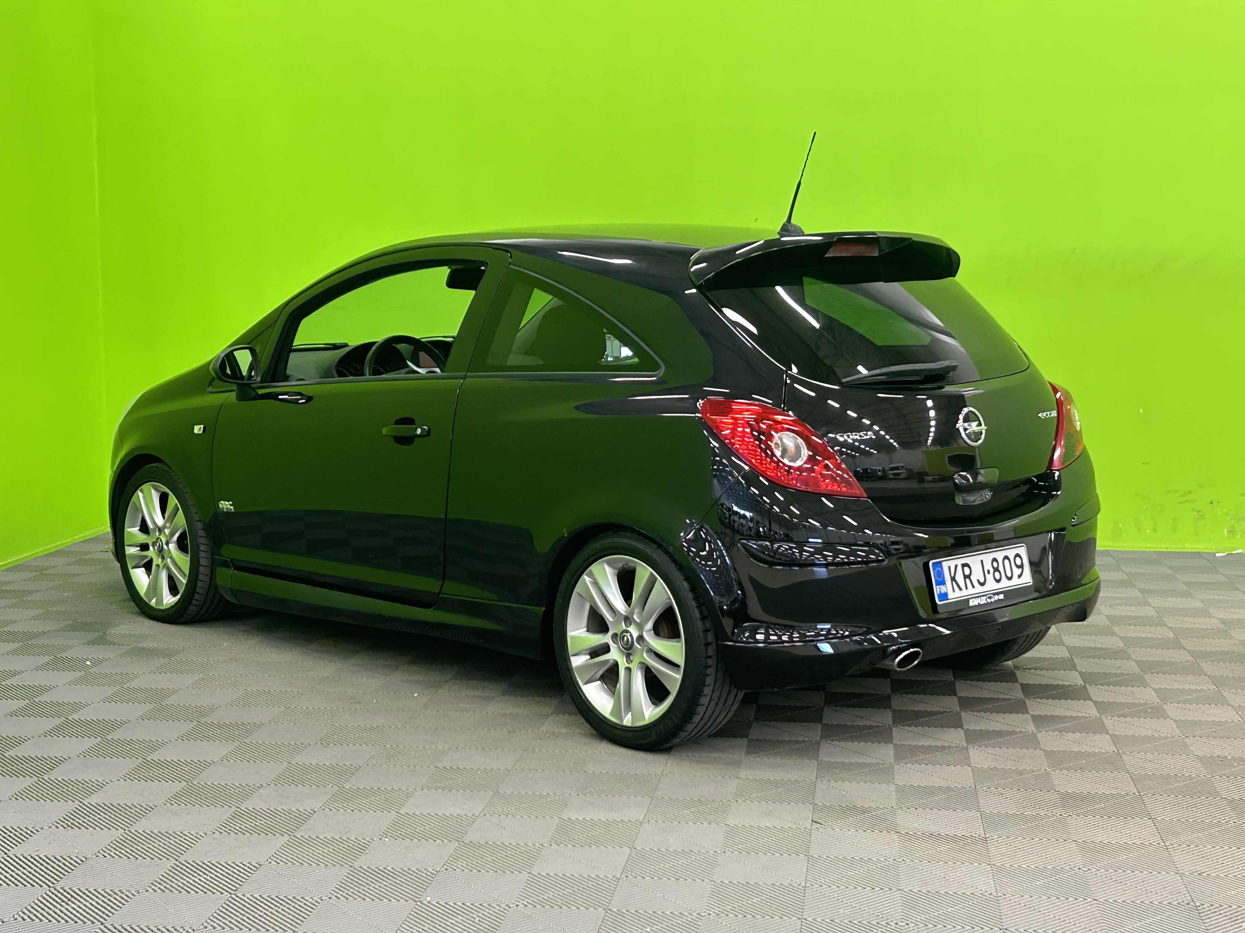 Opel Corsa 1,2 ecoFLEX 2011, kuva 4/19