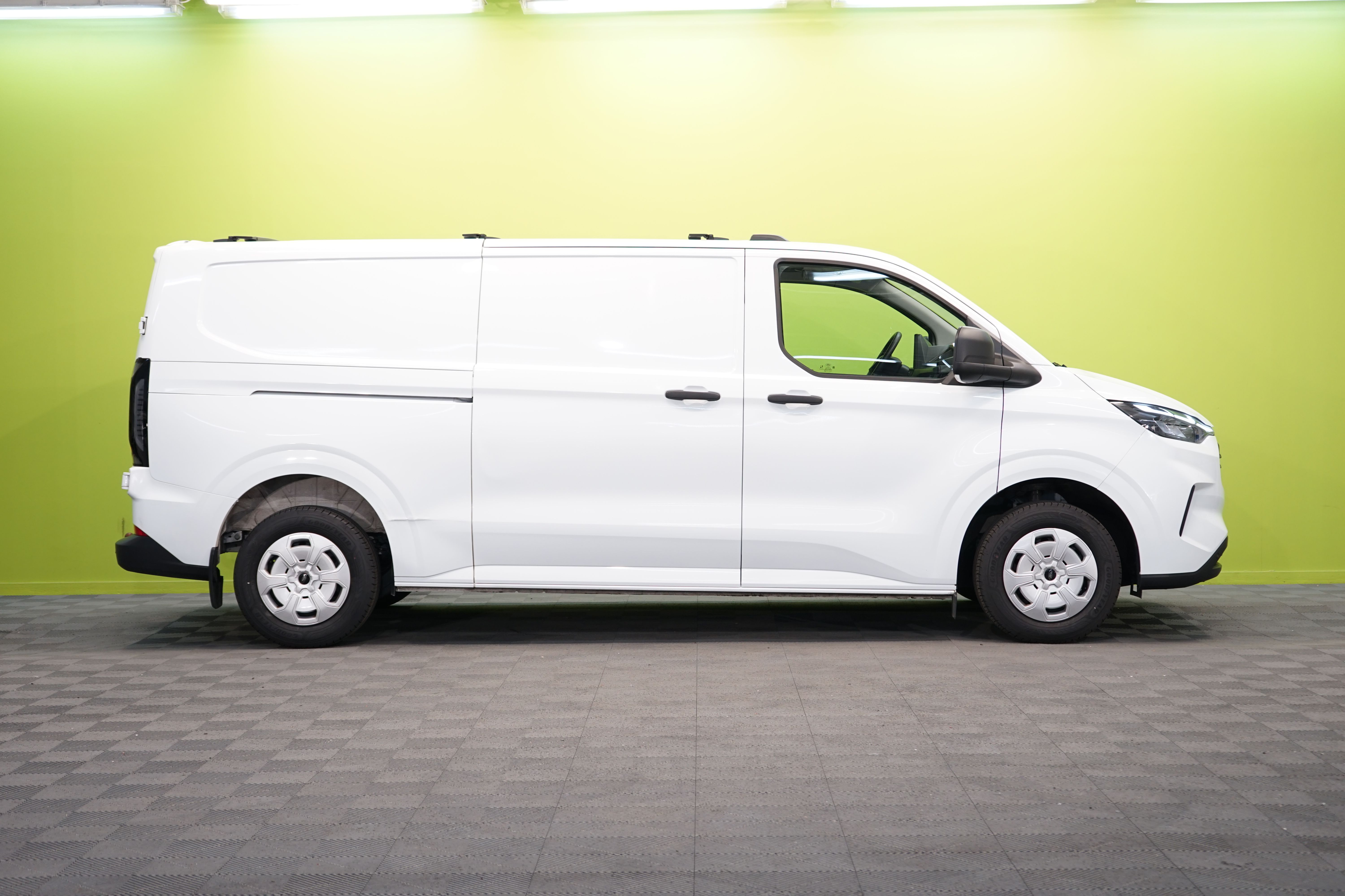 Ford Transit Custom 2025, kuva 2/18