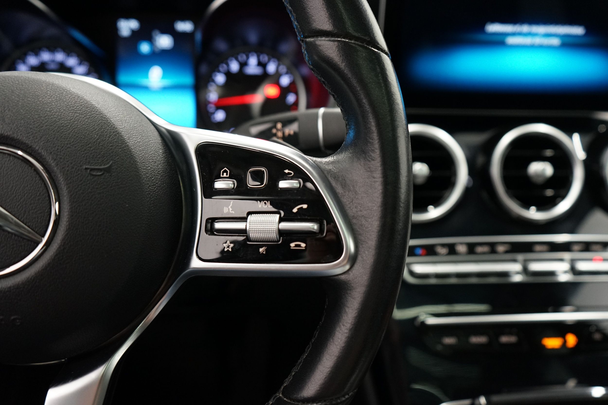 Mercedes-Benz C 2019, photo 7/18