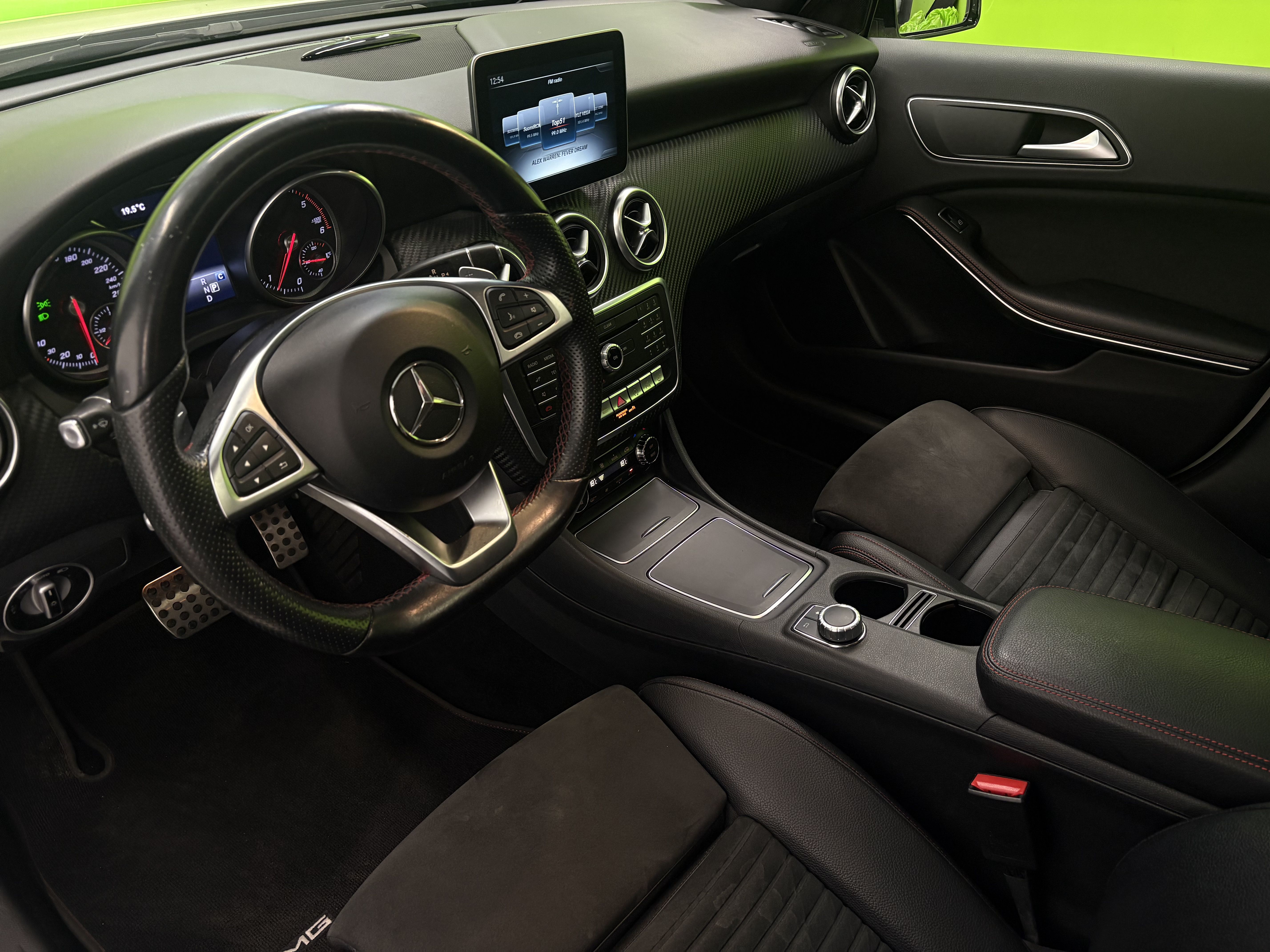 Mercedes-Benz A A 200 d AMG Line 2017, kuva 5/32