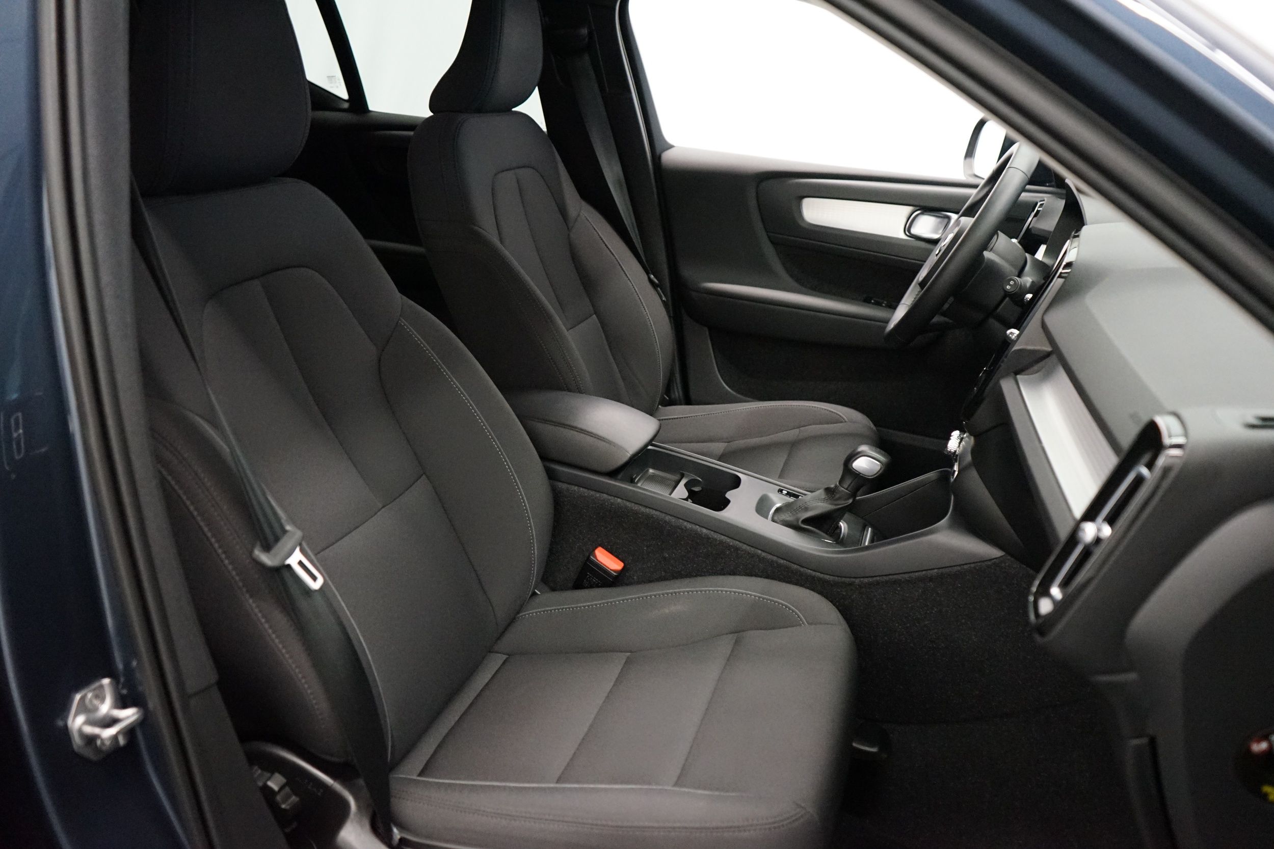 Volvo XC40 T2 2WD Momentum Pro 2022, kuva 7/18
