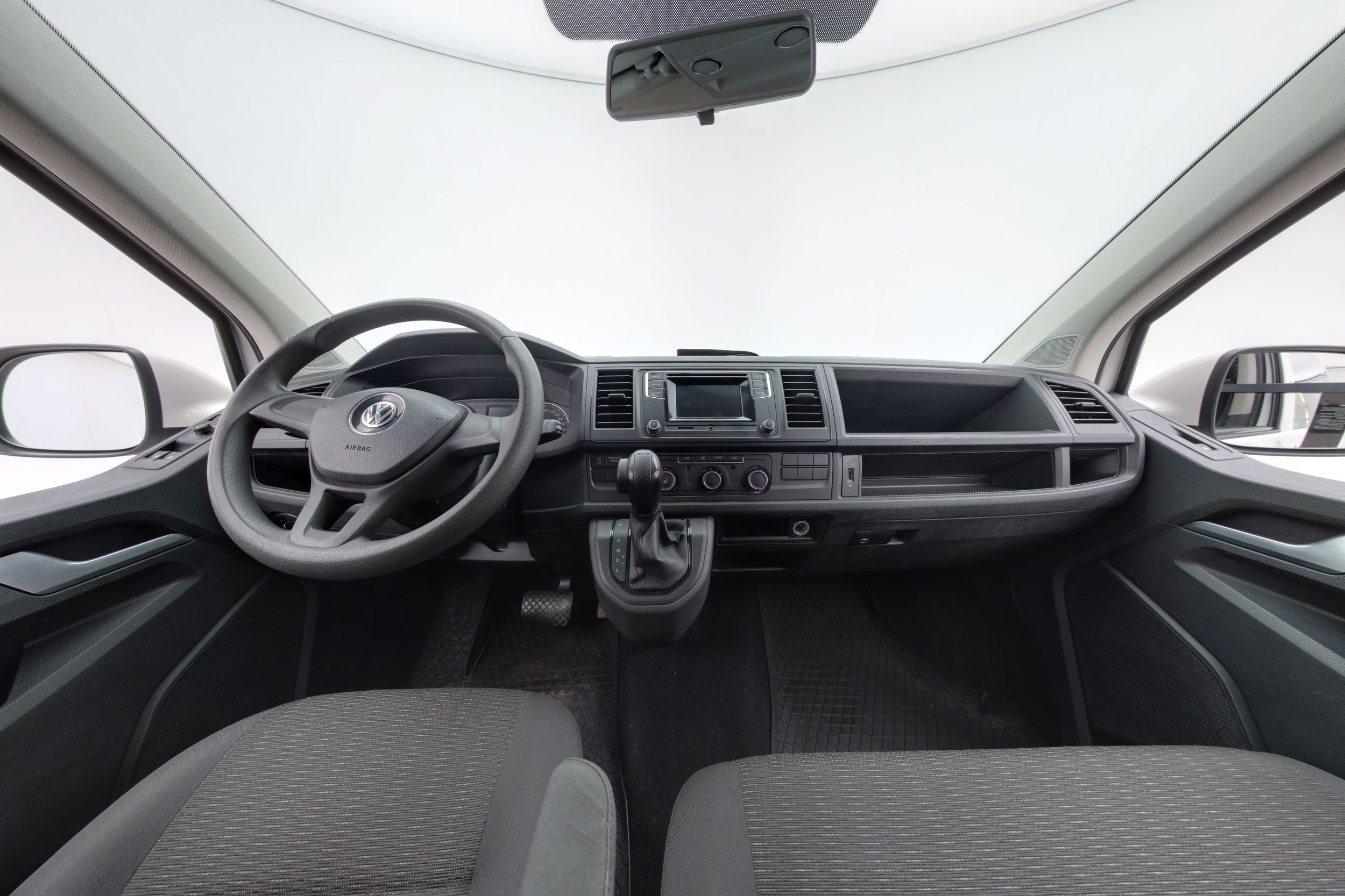 Volkswagen Caravelle 2017, kuva 7/26