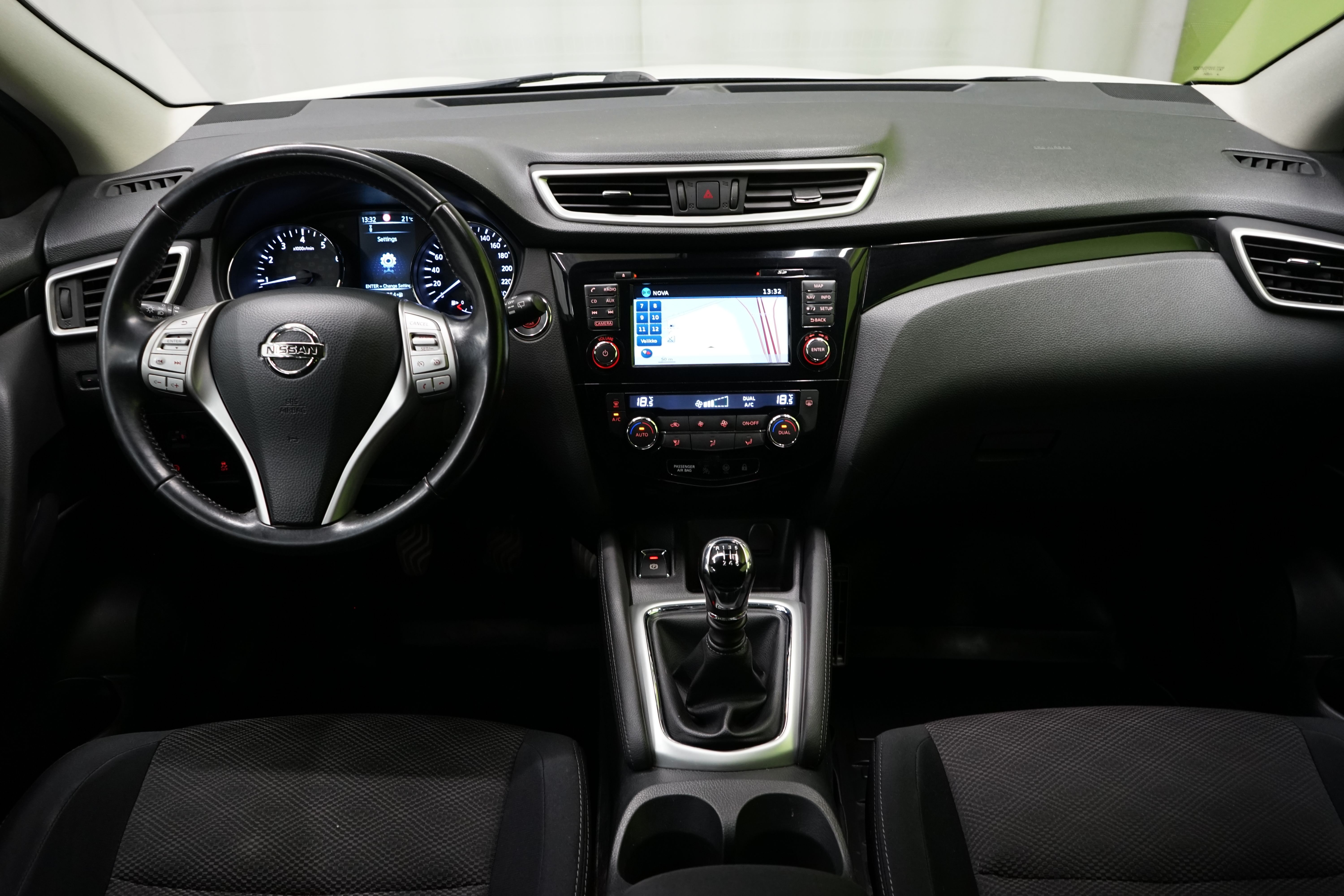Nissan Qashqai DIG-T 115 N-Connecta 2WD 2017, kuva 6/16