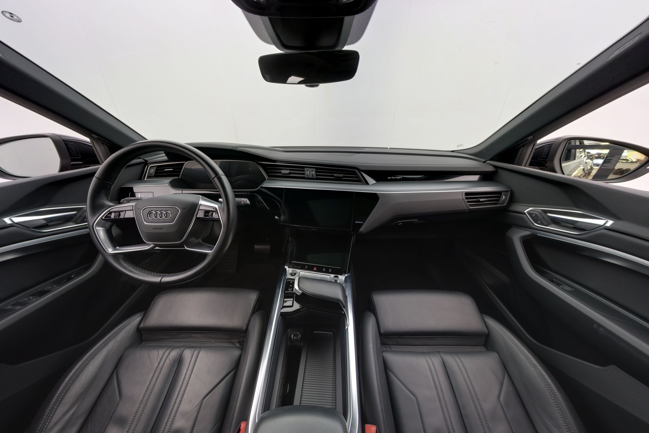 Audi e-tron Advanced 55 quattro 2023, kuva 7/64