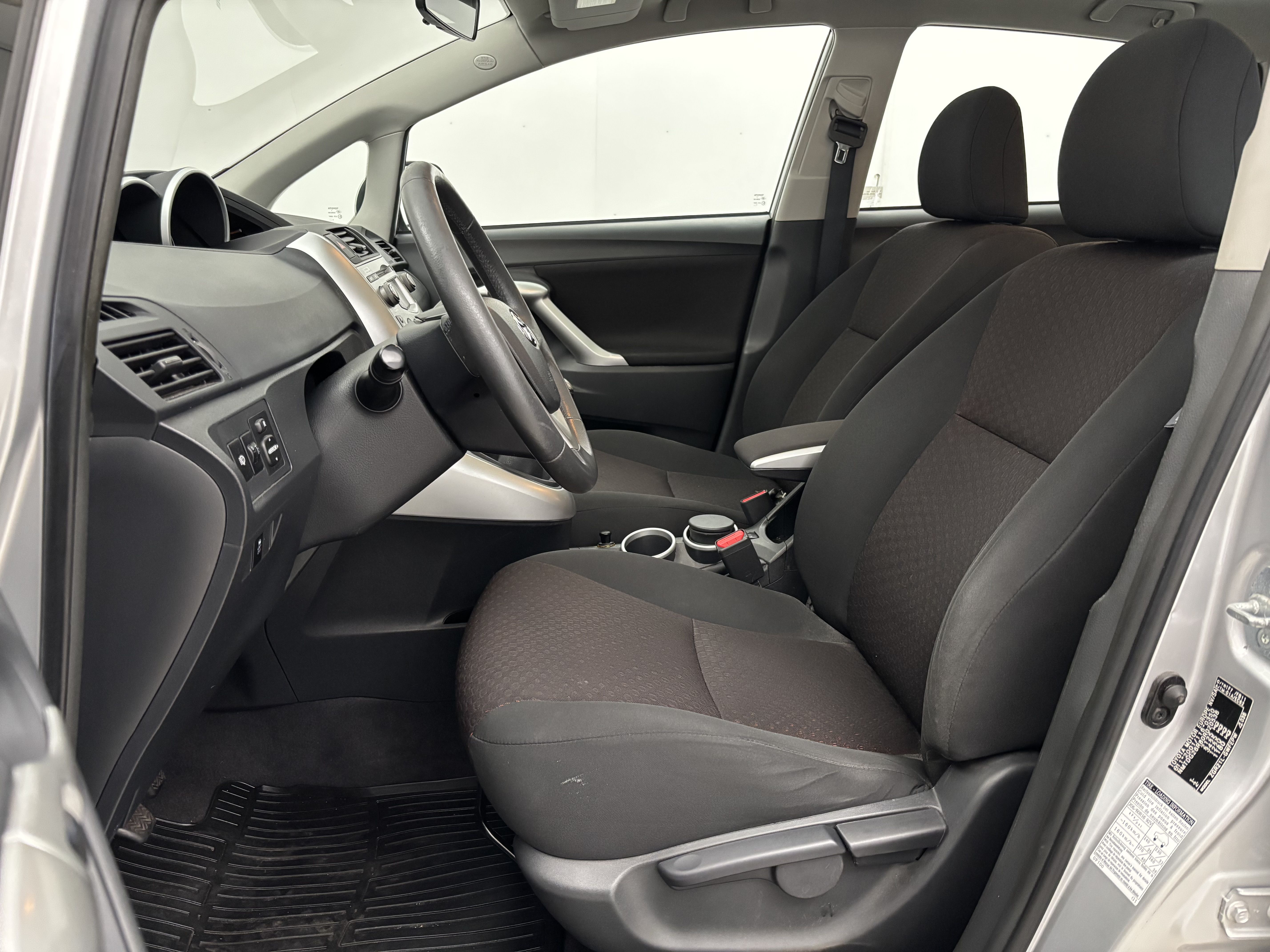 Toyota Verso Valvematic 2010, kuva 4/21