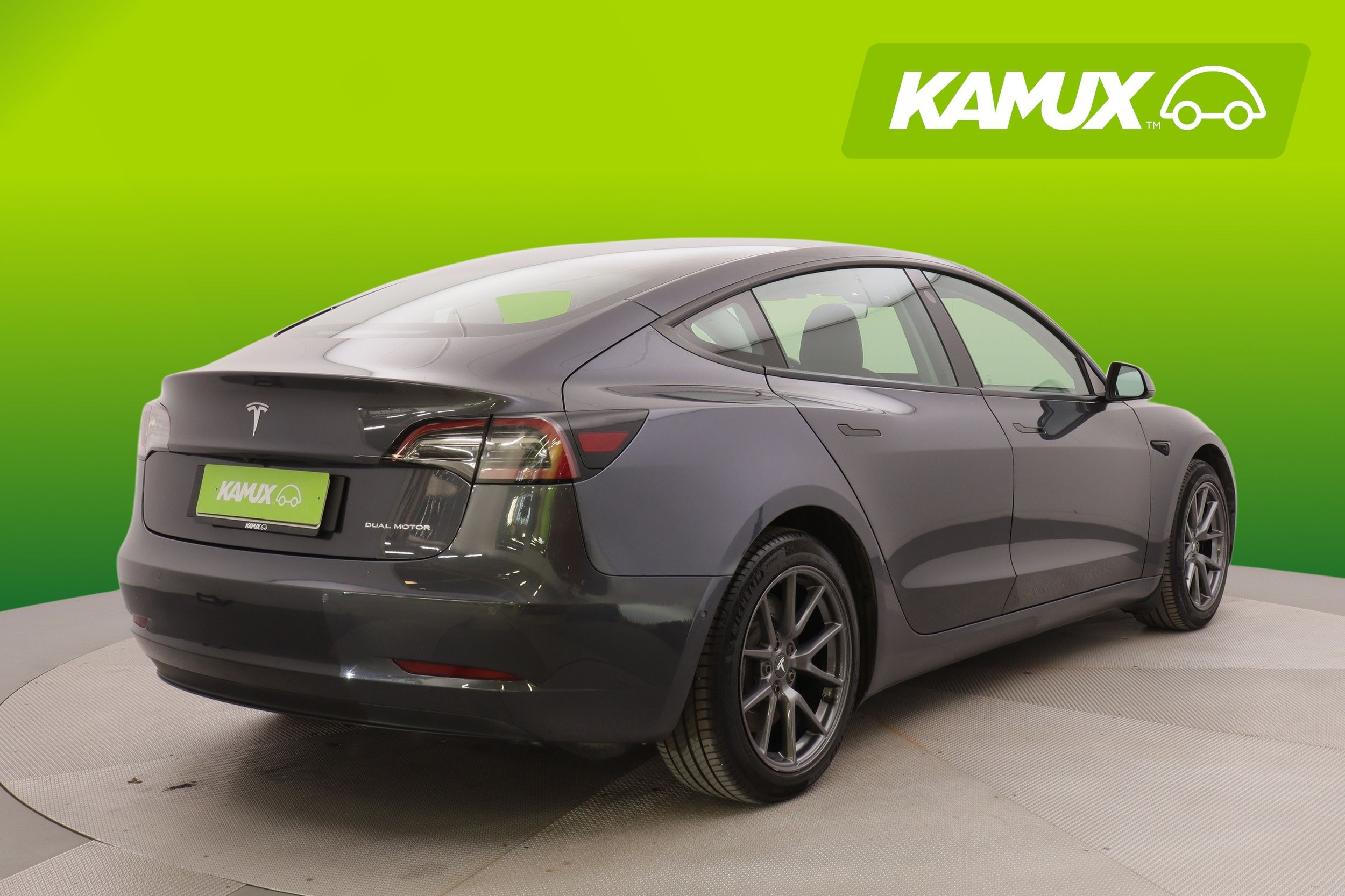 Tesla Model 3 Long Range AWD - Soh 92,9% 2021, kuva 3/16