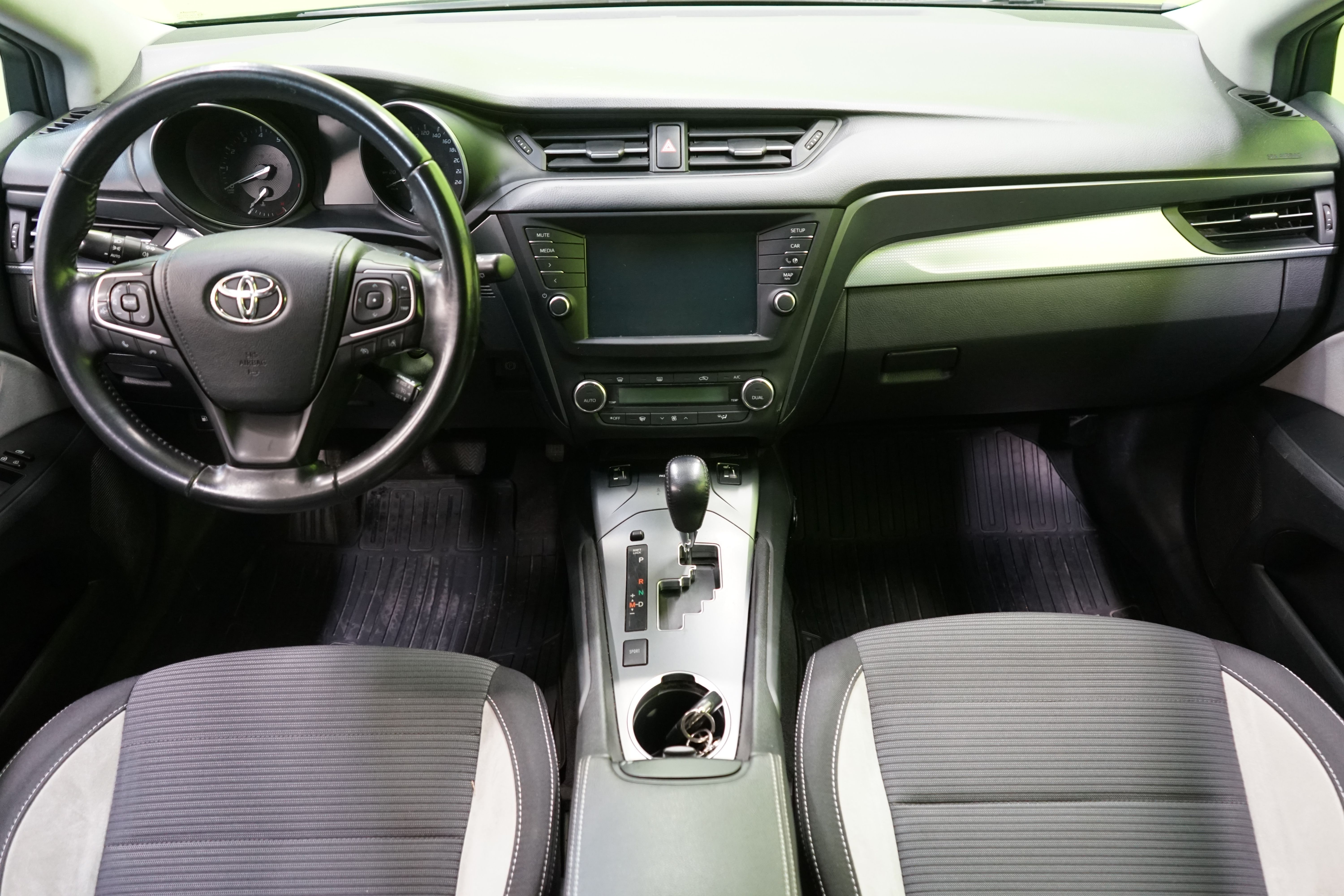 Toyota Avensis 2018, kuva 7/22