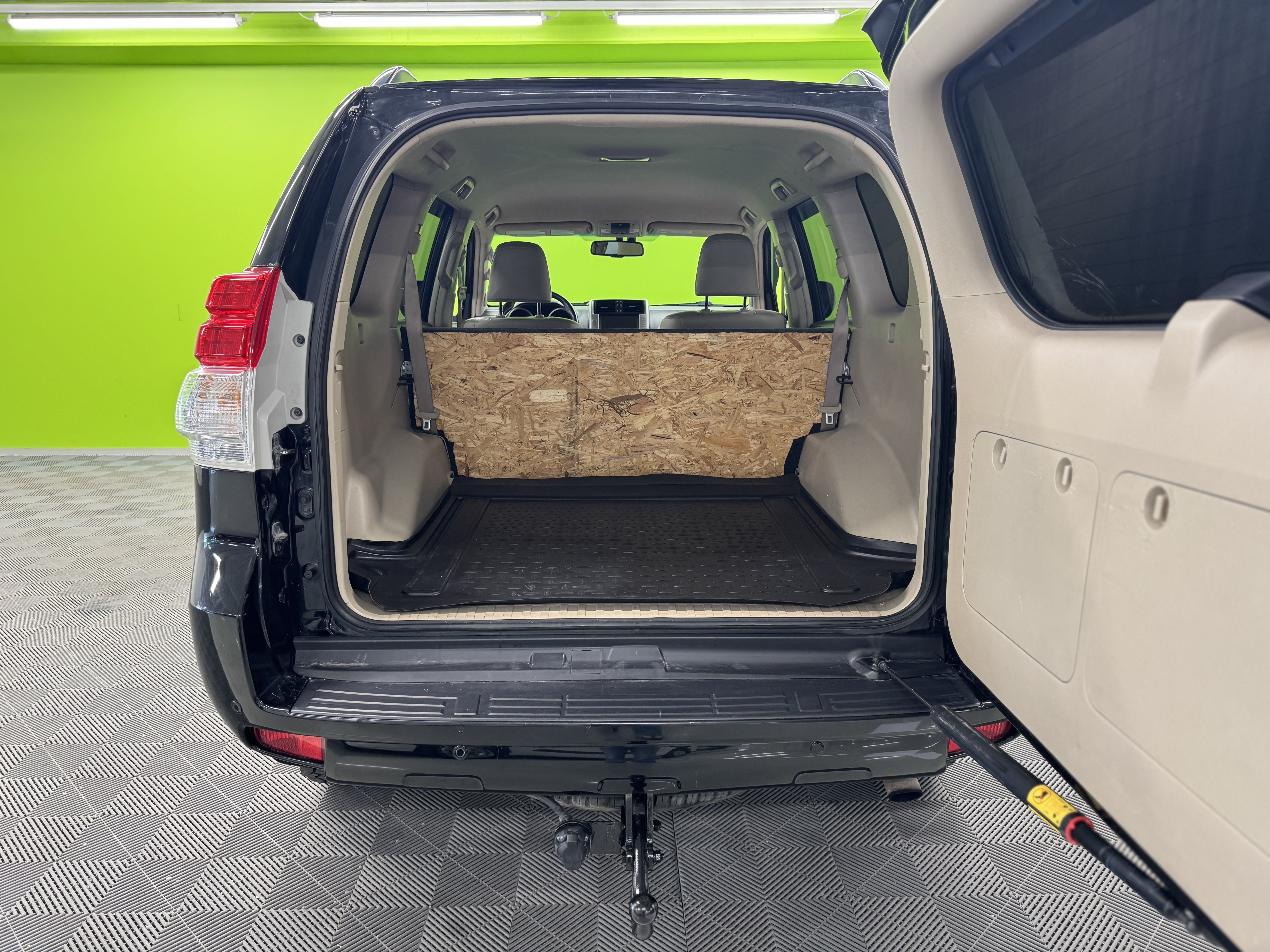 Toyota Land Cruiser 2012, kuva 6/25