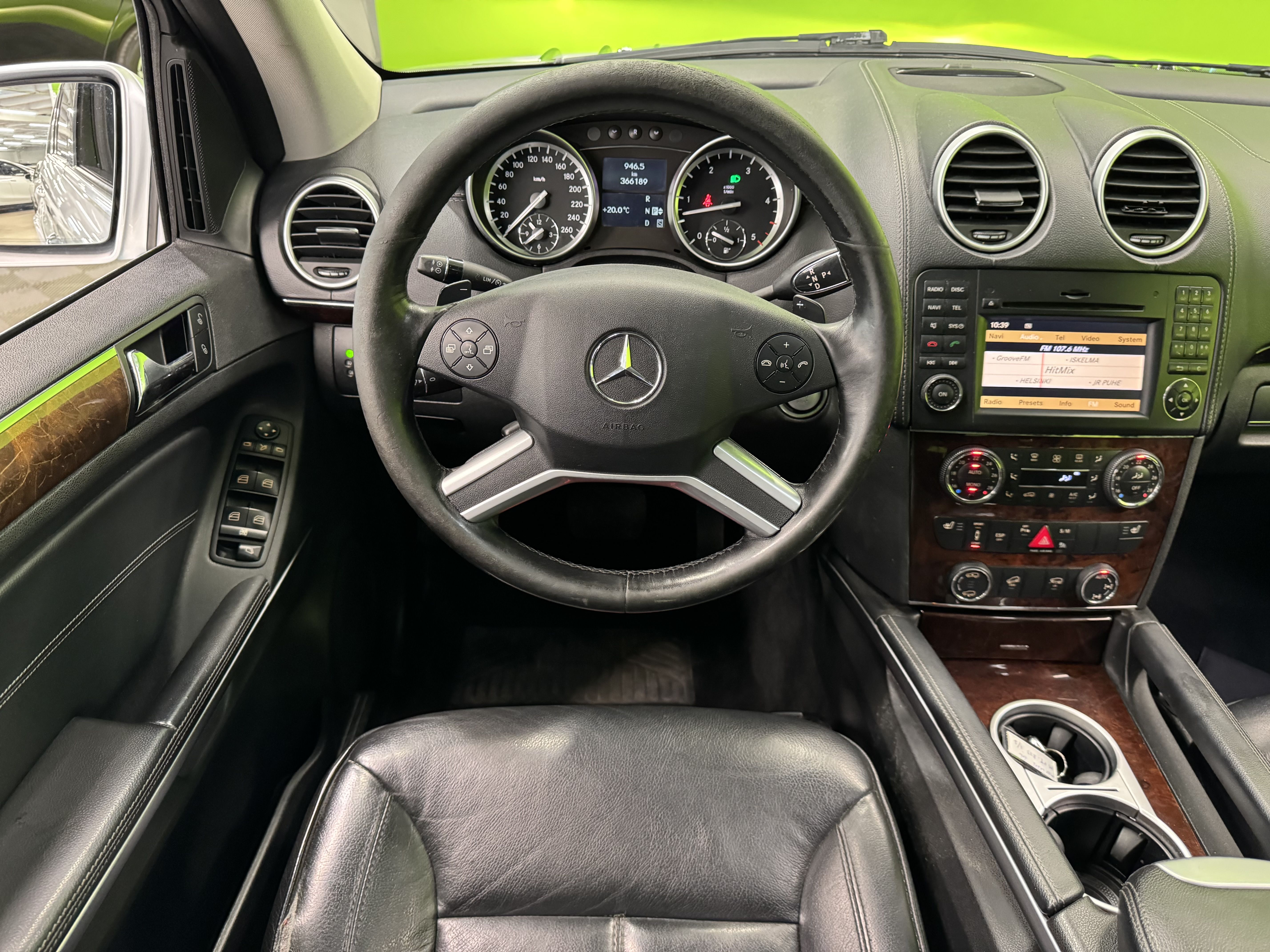Mercedes-Benz GL 2010, kuva 7/34