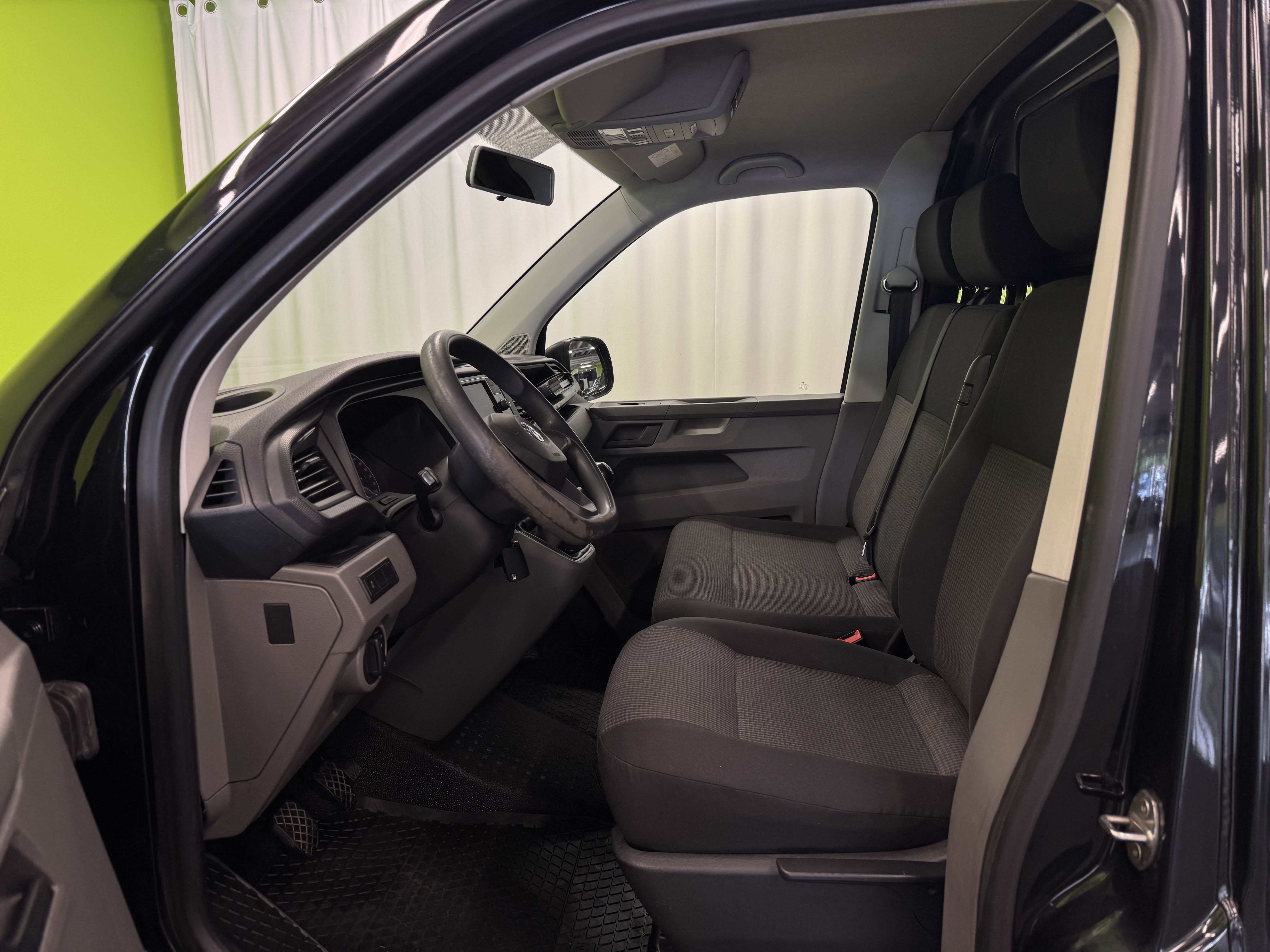 Volkswagen Transporter 2020, kuva 7/22