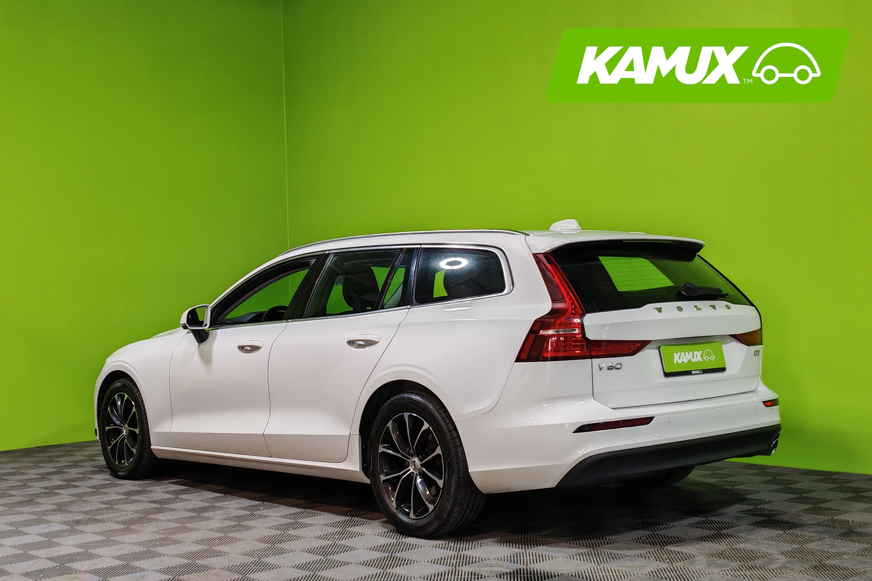 Volvo V60 D3 Momentum aut 2019, kuva 4/25
